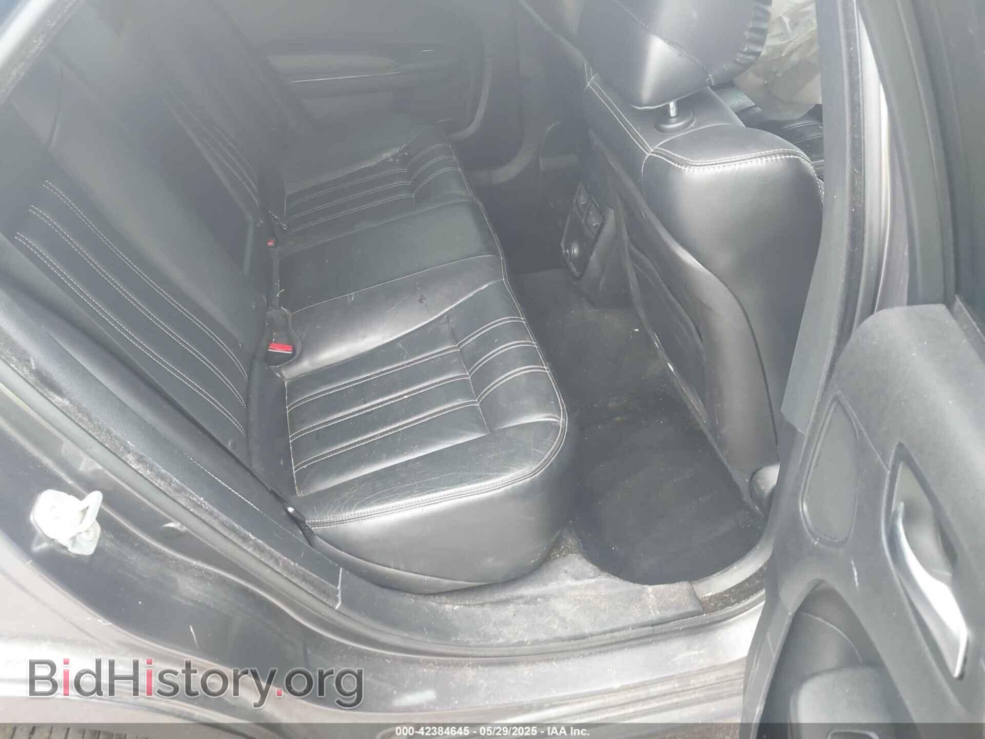 2014 CHRYSLER 300 - VIN: 2C3CCAGG8EH374215 - Фото 8