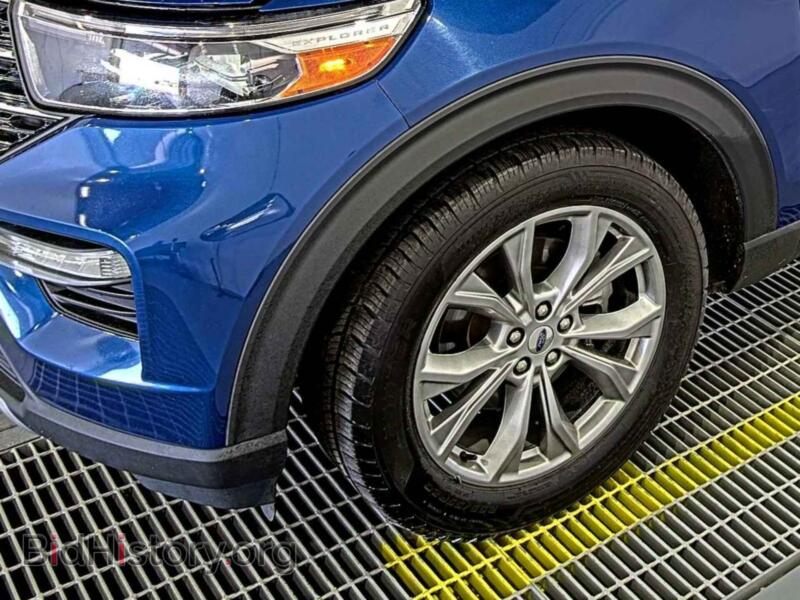 2021 Ford EXPLORER (VIN 1FMSK7DH8MGC35167) — photo 3 of 26