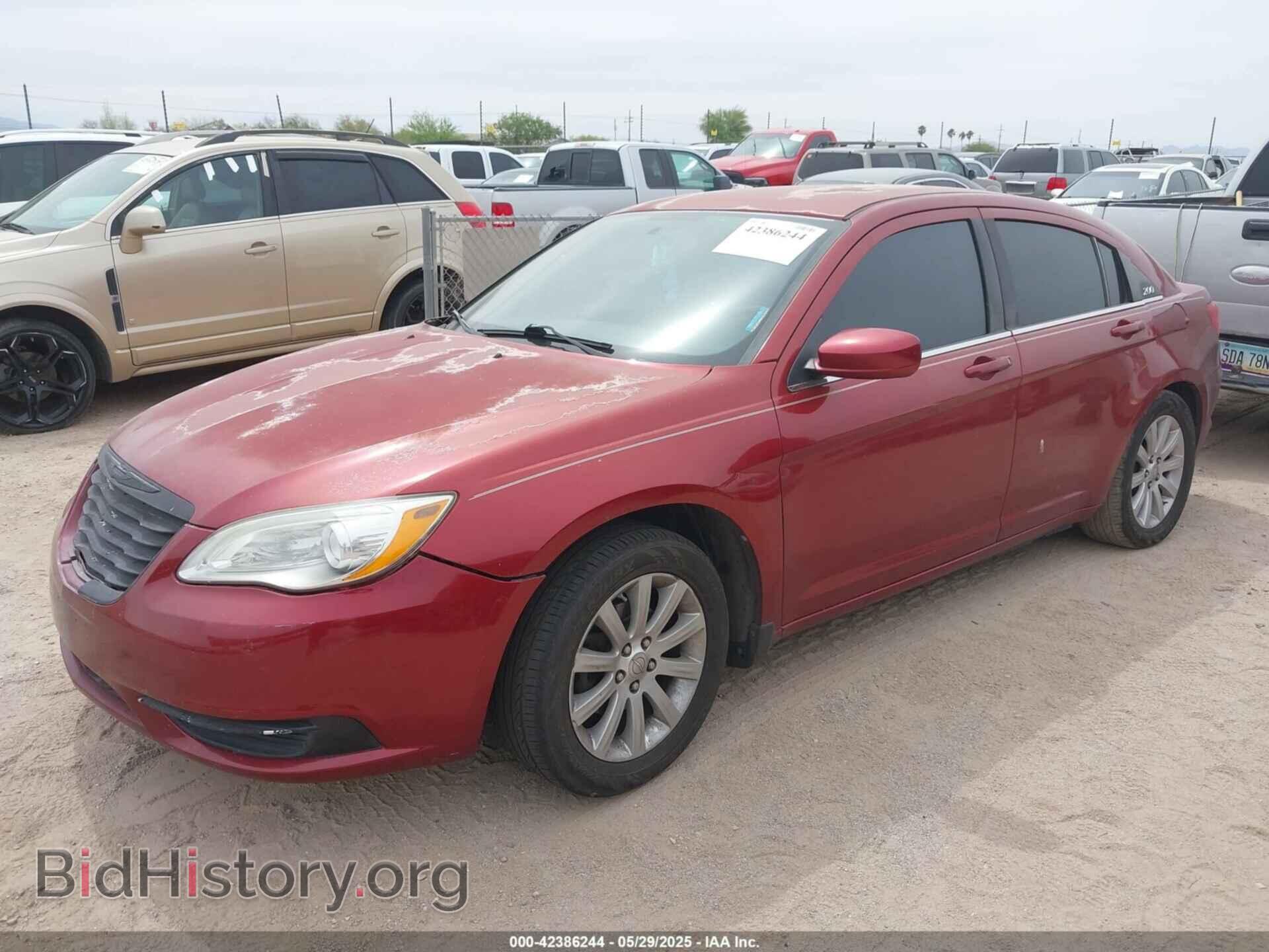 2013 CHRYSLER 200 - VIN: 1C3CCBBB9DN598617 - Фото 2