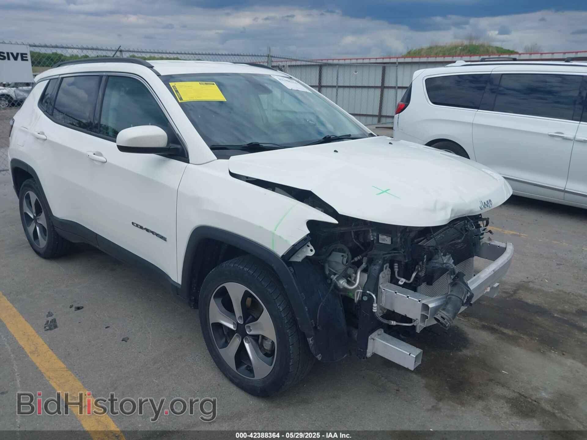 Фотография 3C4NJDBB4JT232968 - JEEP COMPASS 2018