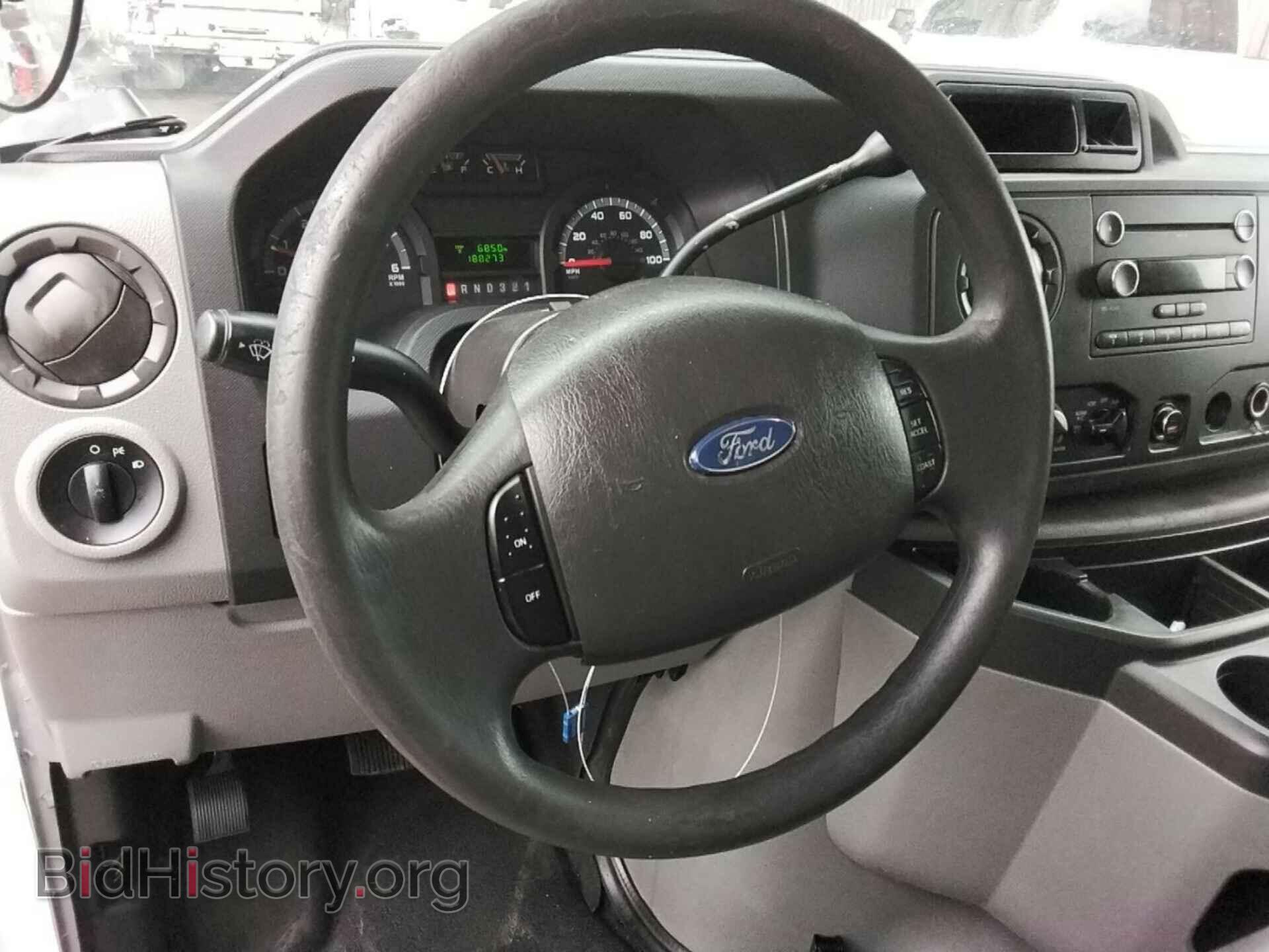 2011 FORD ECONOLINE - VIN: 1FDXE4FLXBDB01899 - Фото 2