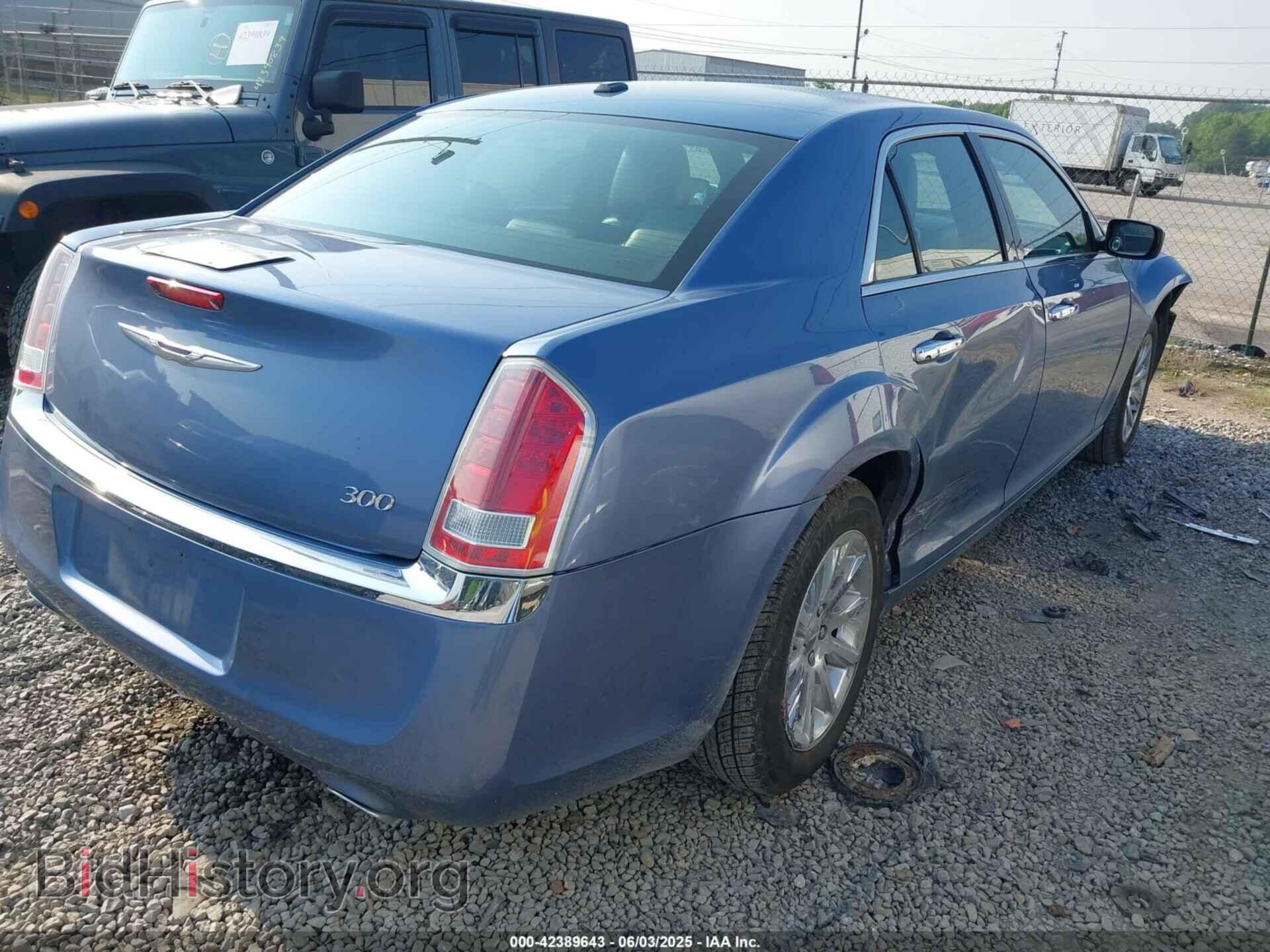2011 CHRYSLER 300 - VIN: 2C3CA5CG8BH545933 - Фото 4