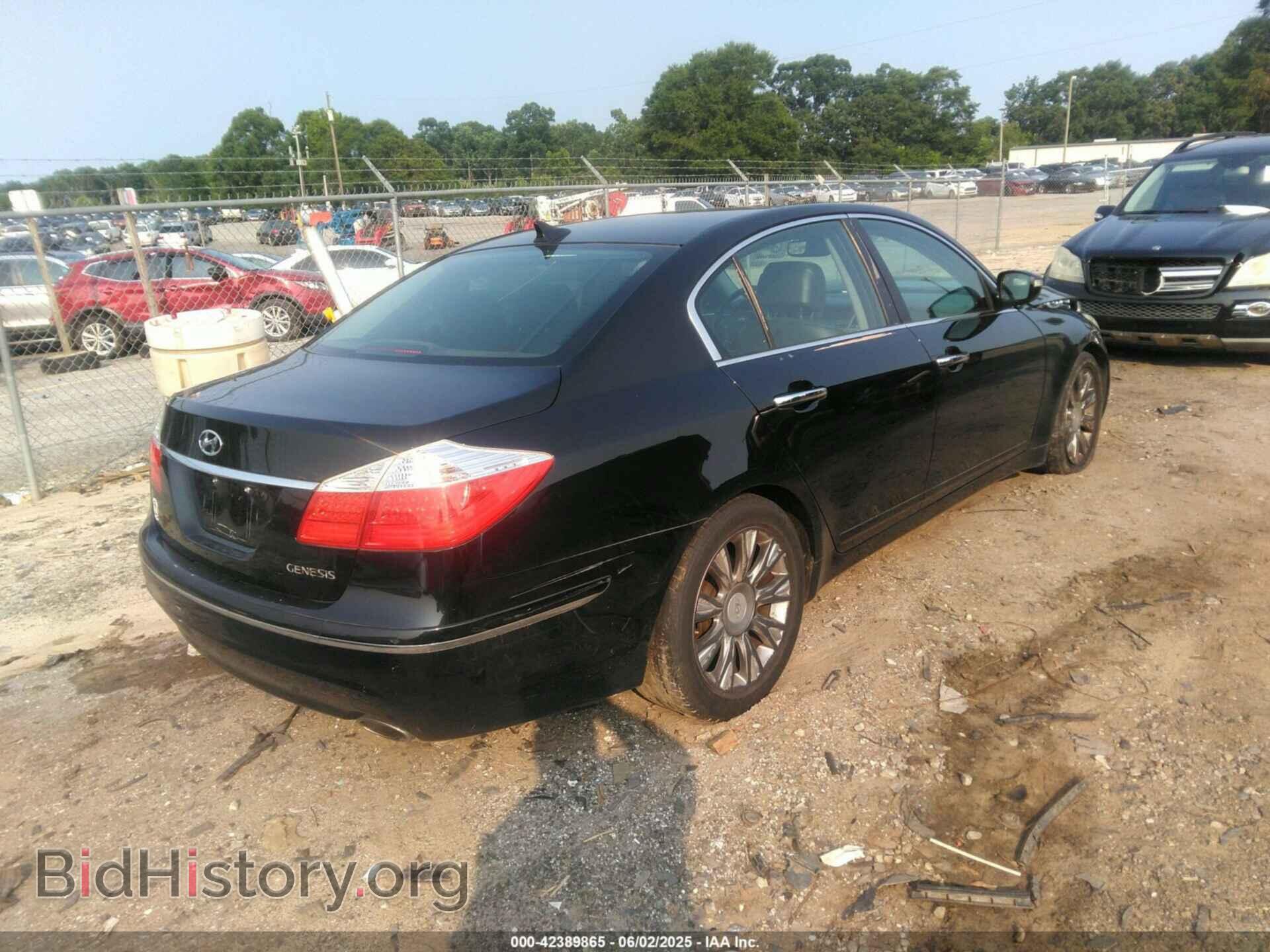 2009 HYUNDAI GENESIS - VIN: KMHGC46E59U036509 - Фото 4