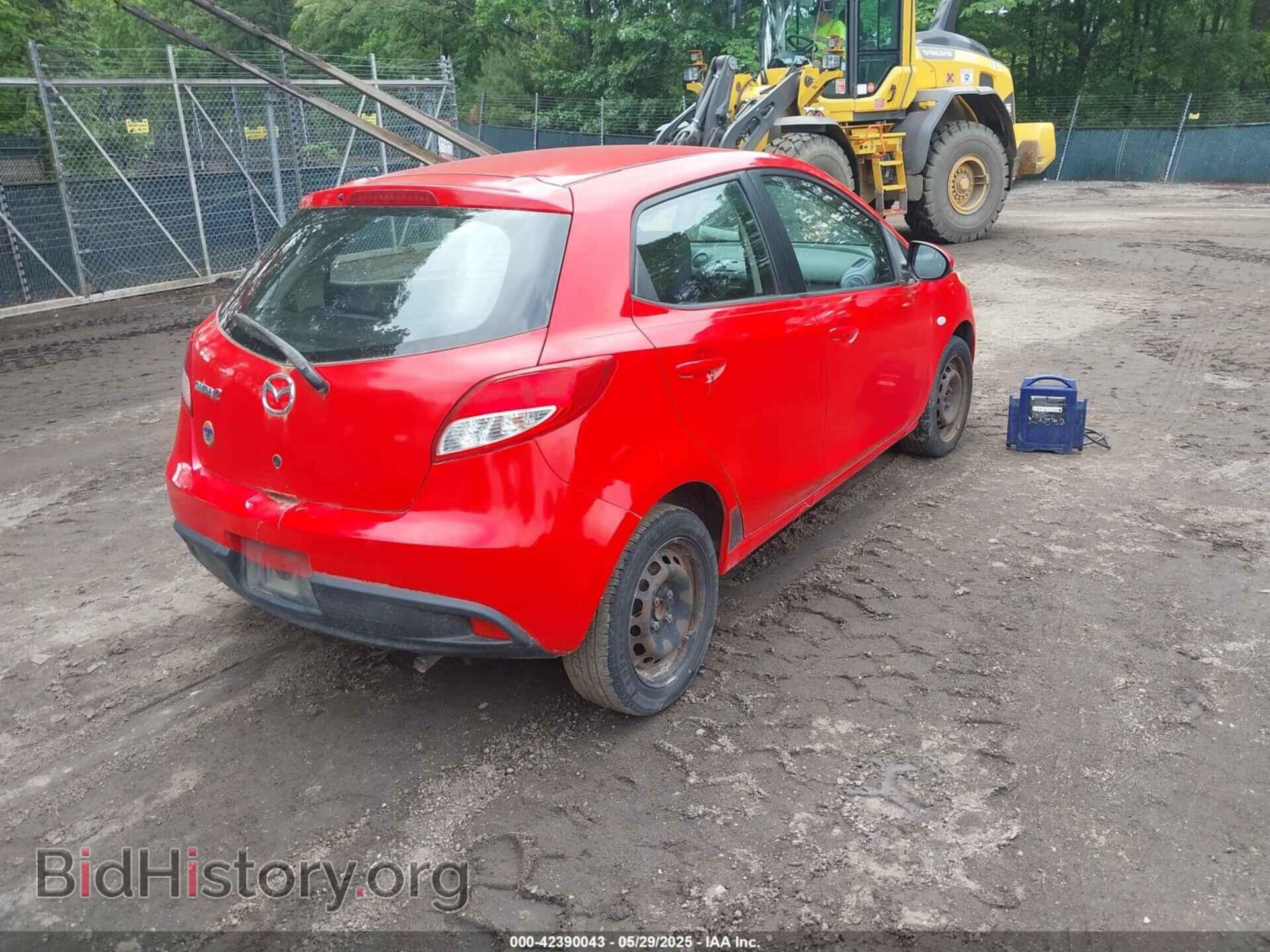 2012 MAZDA MAZDA2 - VIN: JM1DE1KY1C0136637 - Фото 4