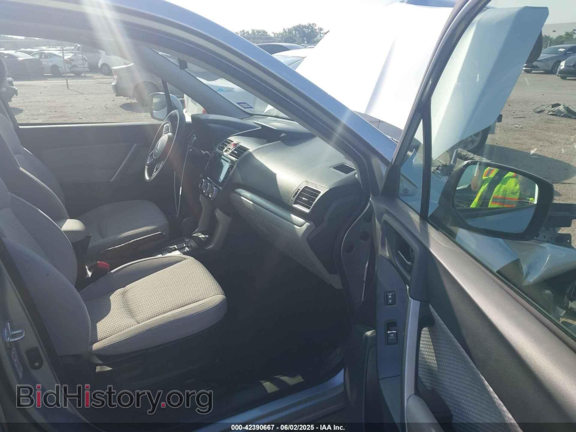2018 SUBARU FORESTER - VIN: JF2SJAEC1JH473814 - Фото 5