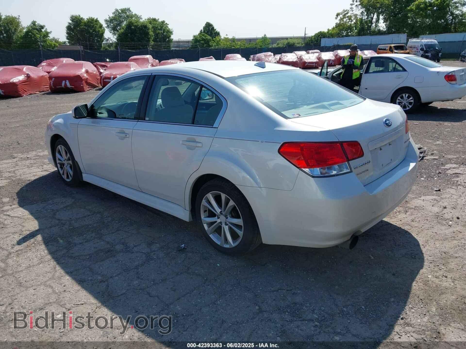 2014 SUBARU LEGACY - VIN: 4S3BMBD68E3033499 - Фото 3