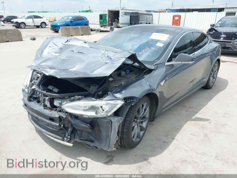2013 Tesla MODEL S (VIN 5YJSA1DP2DFP07997) — фото 2 из 19