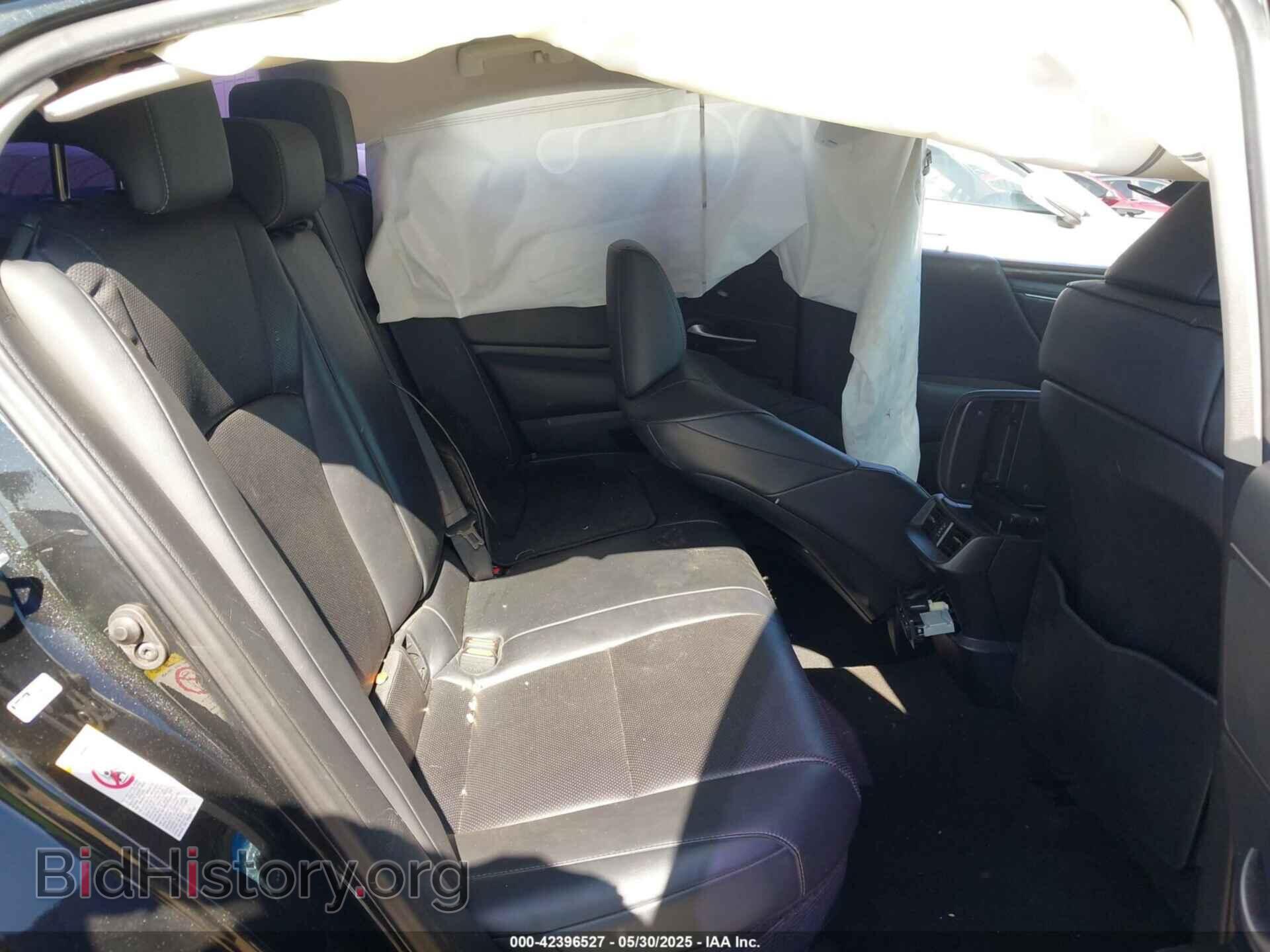 2019 LEXUS ES 300H - VIN: JTHB21B17K2044355 - Photo 8