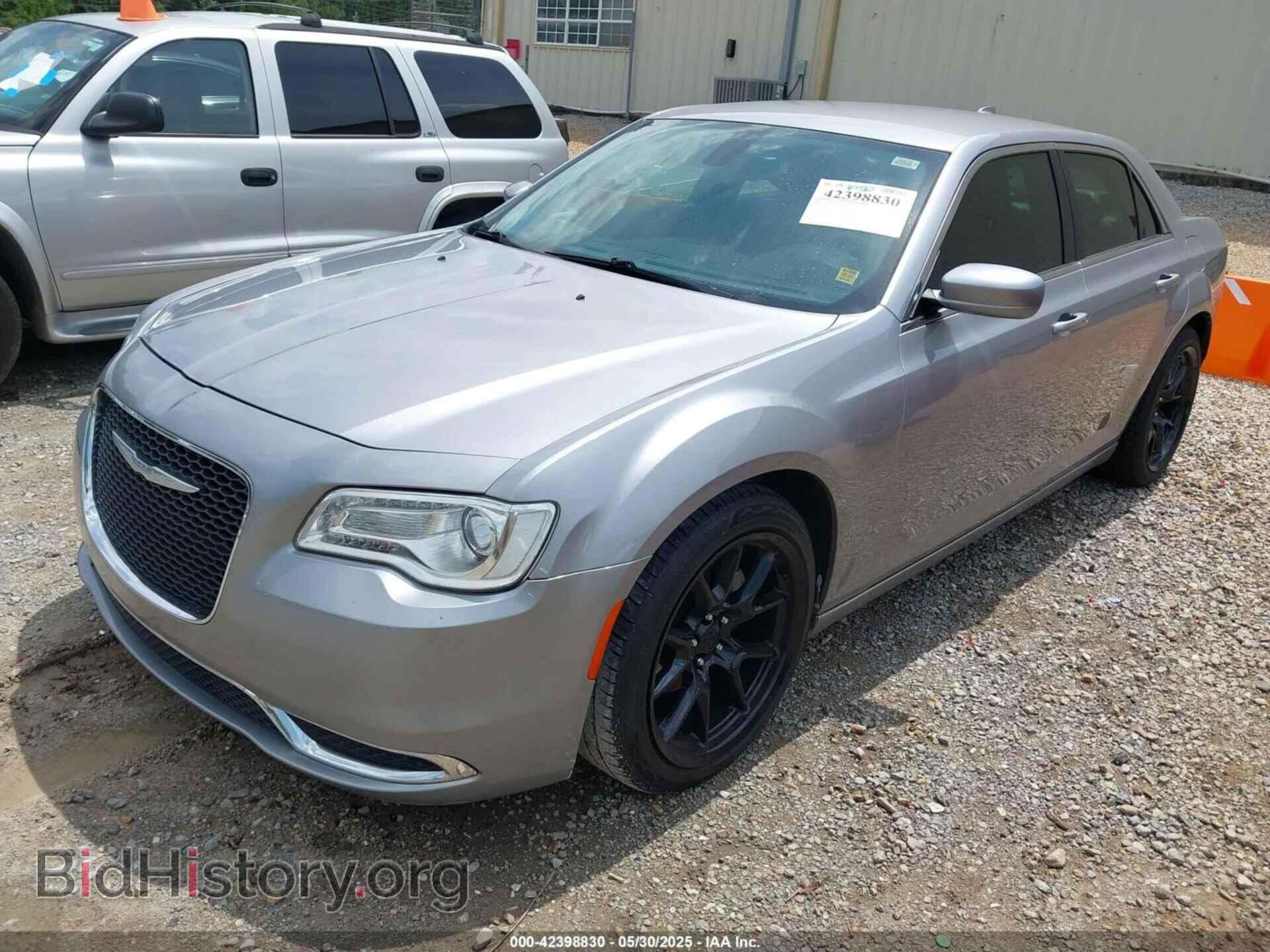2015 CHRYSLER 300 - VIN: 2C3CCAAG7FH920545 - Фото 2