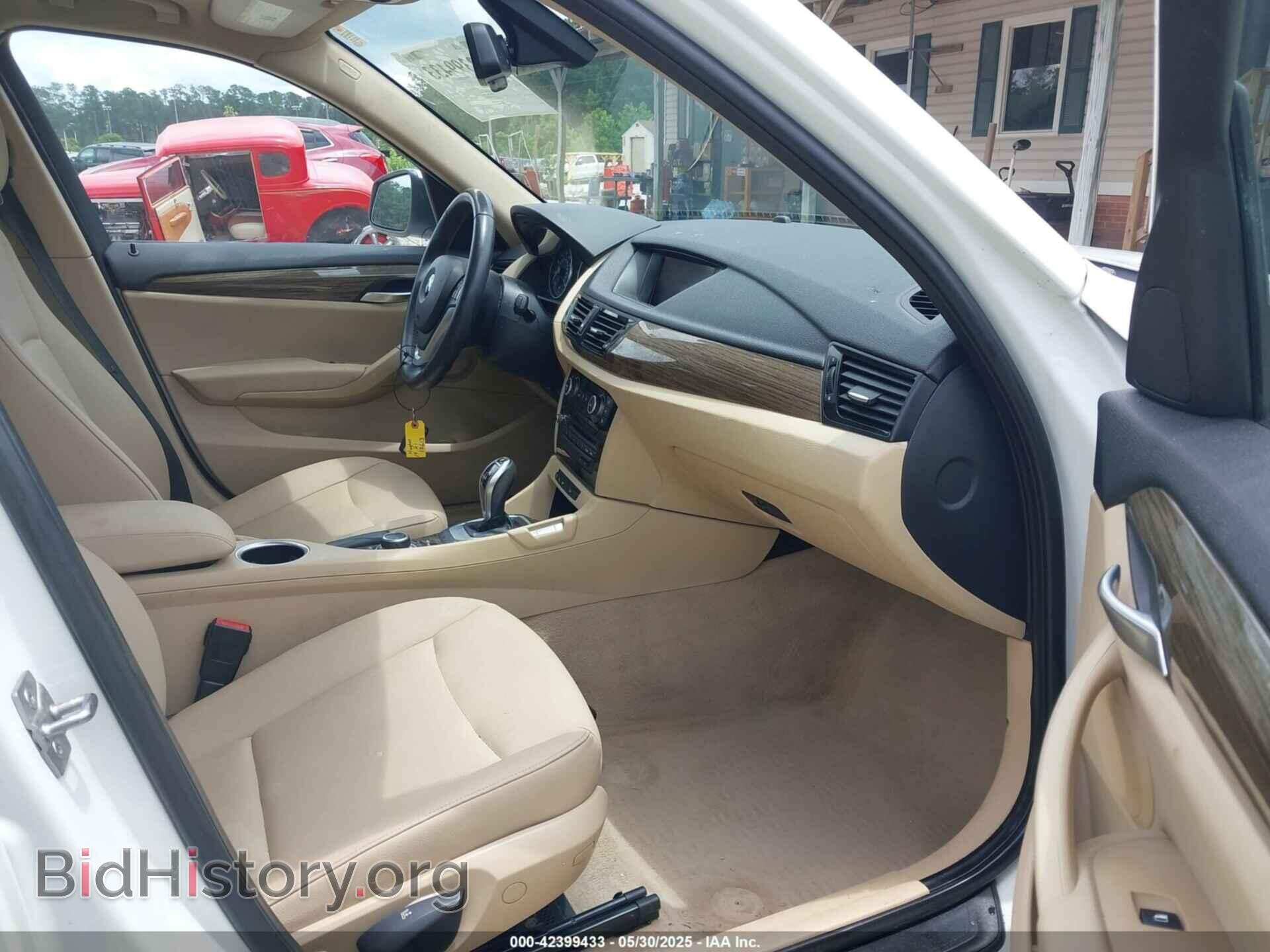 2014 BMW X1 - VIN: WBAVM1C58EVW48166 - Фото 5
