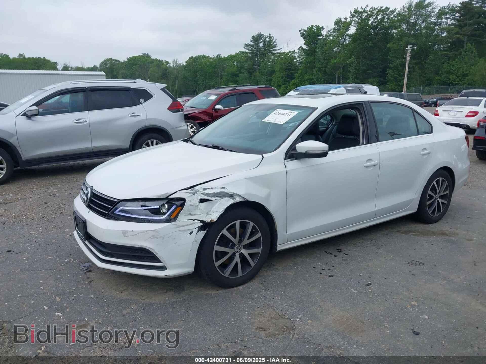 2017 VOLKSWAGEN JETTA - VIN: 3VWDB7AJ7HM265077 - Фото 2