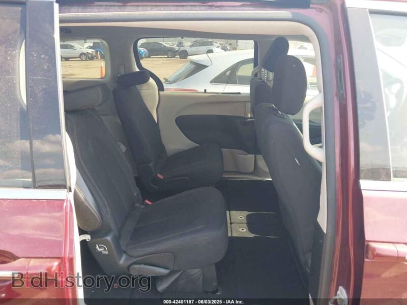 2018 Chrysler PACIFICA (VIN 2C4RC1FG4JR109870) — photo 8 of 17