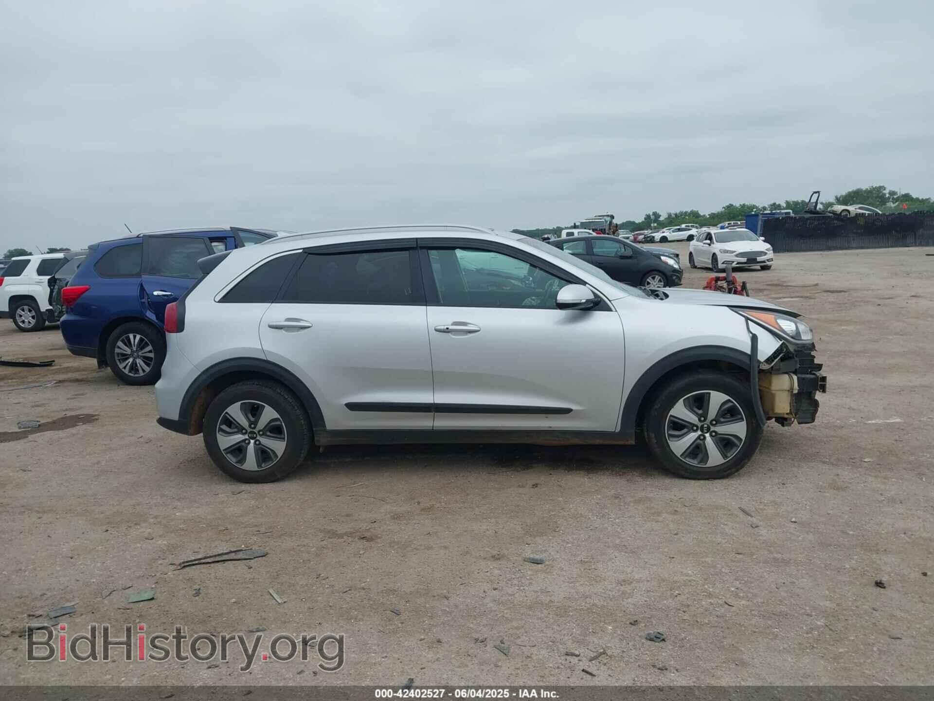 2017 KIA NIRO - VIN: KNDCC3LCXH5072270 - Фото 13
