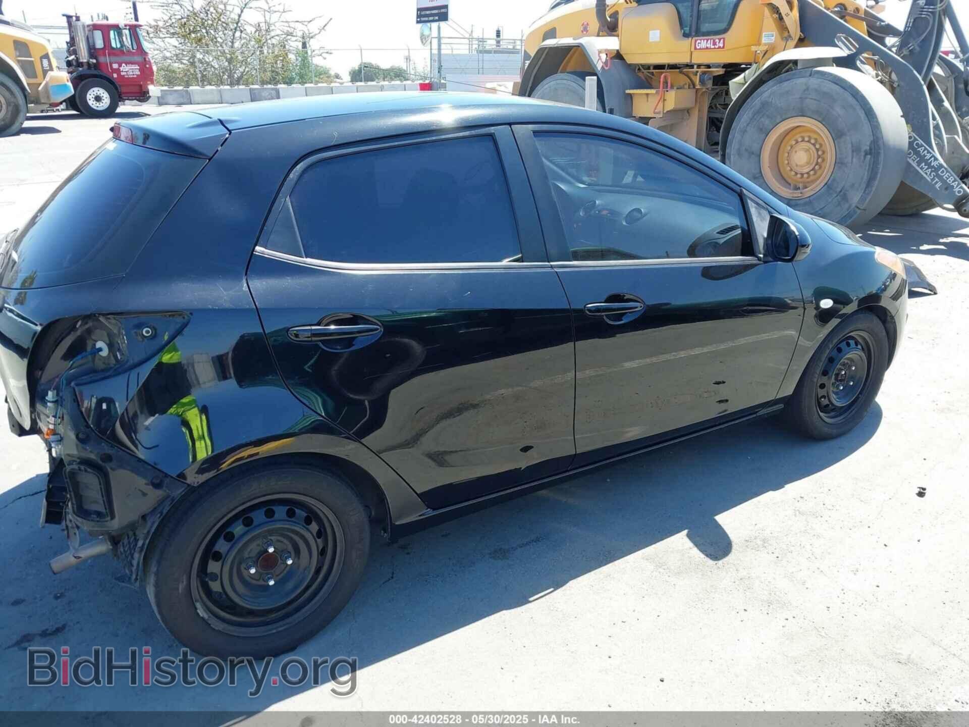 2011 MAZDA MAZDA2 - VIN: JM1DE1HZ6B0109996 - Фото 4