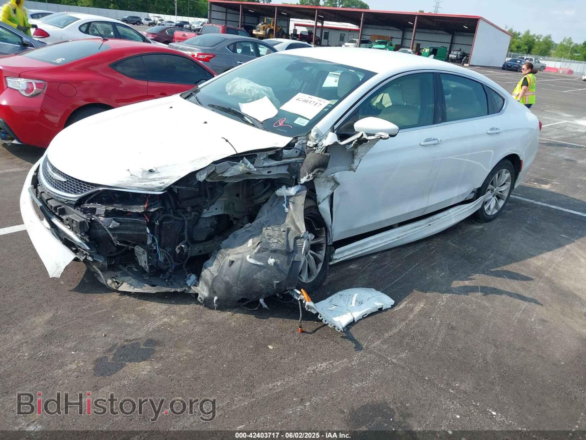 2015 CHRYSLER 200 - VIN: 1C3CCCCGXFN565144 - Photo 2