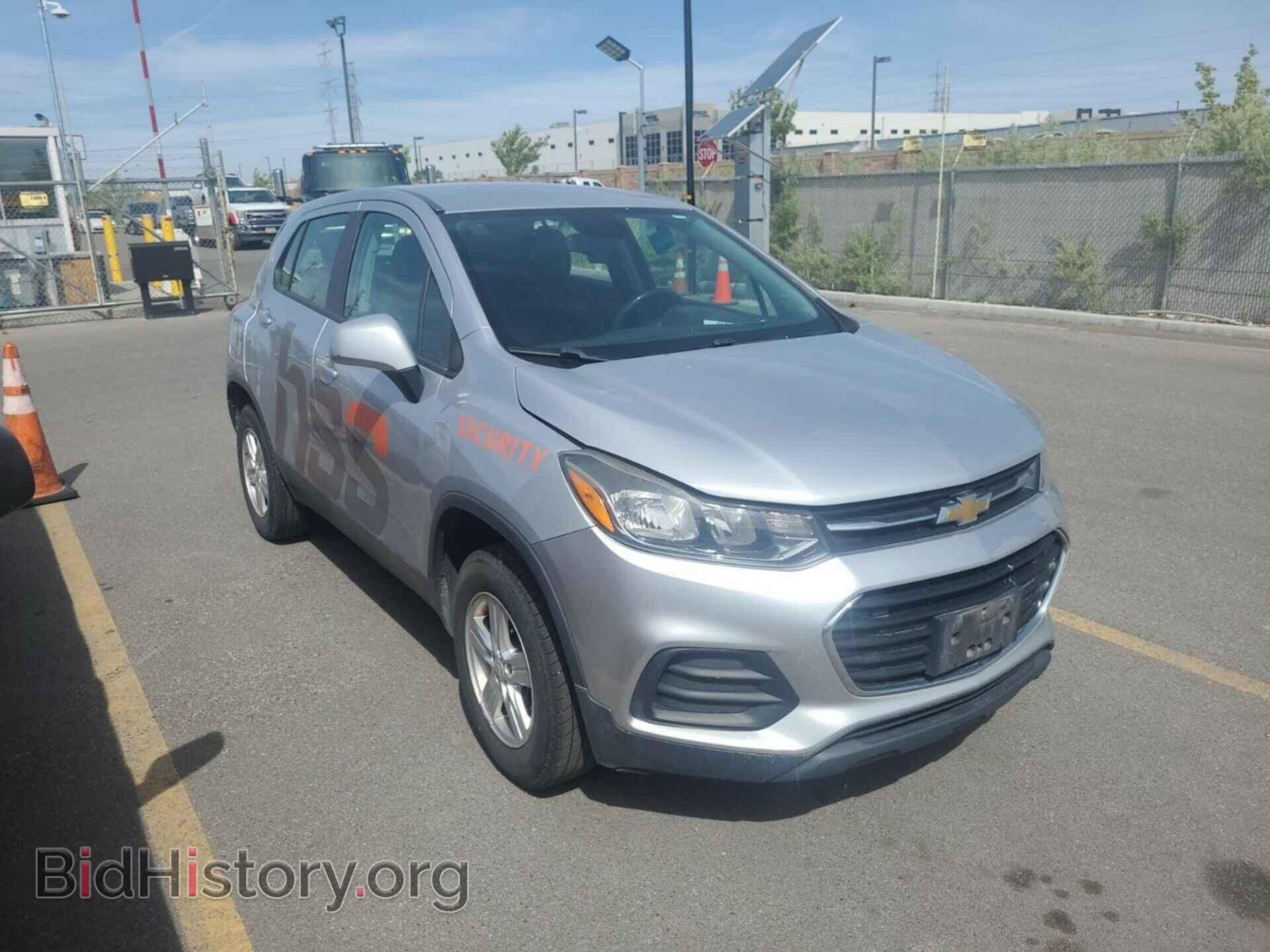 2018 CHEVROLET TRAX - VIN: 3GNCJNSB4JL348076 - Фото 4