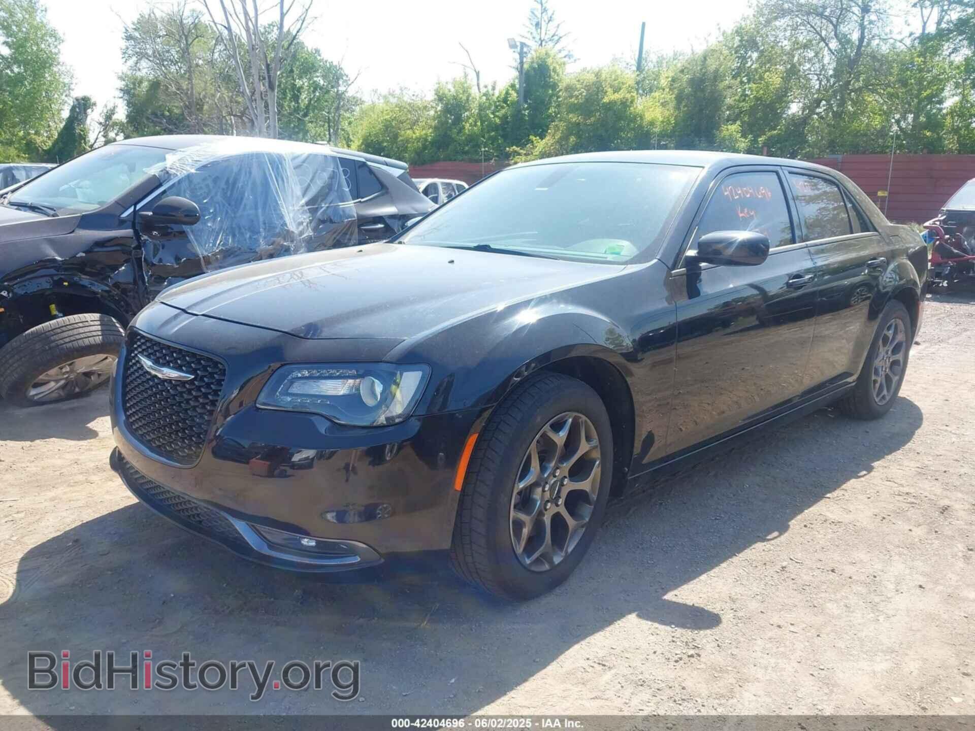 2016 CHRYSLER 300 - VIN: 2C3CCAGG9GH212953 - Фото 2