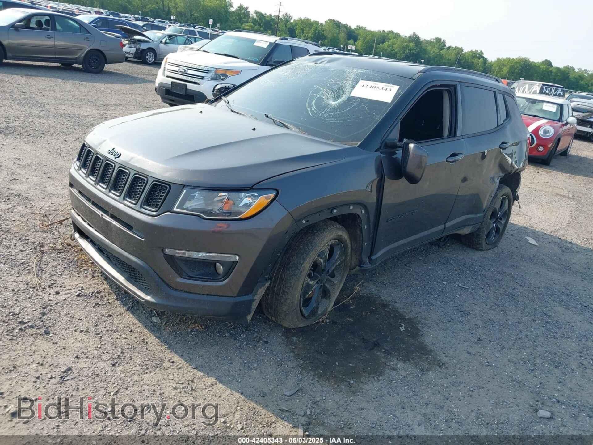 2018 JEEP COMPASS - VIN: 3C4NJDBB0JT395844 - Фото 2