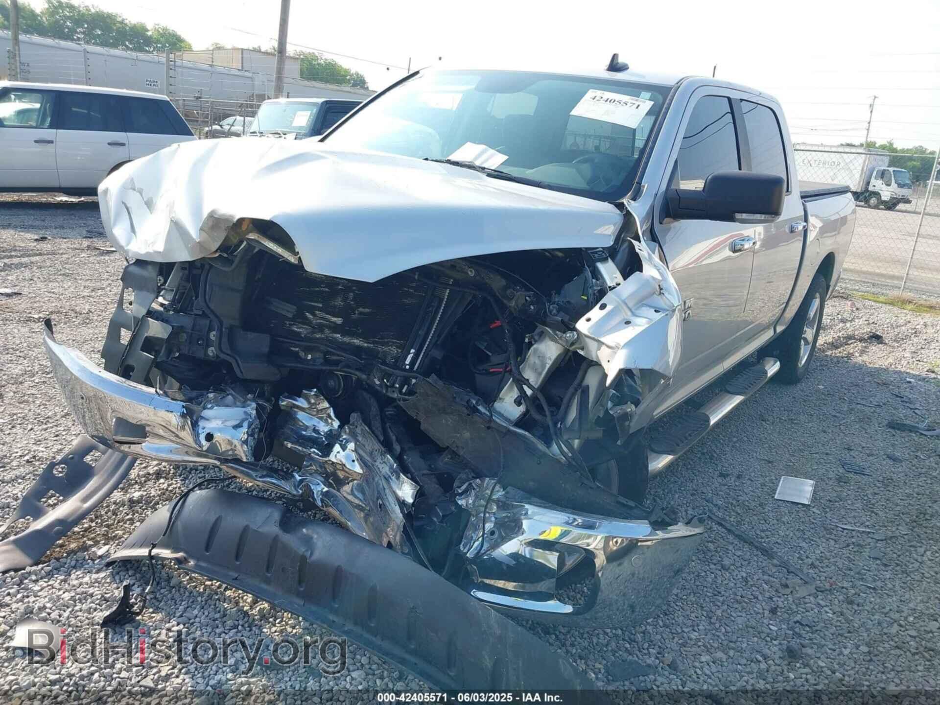 2017 RAM 1500 - VIN: 3C6RR7LT7HG505334 - Фото 2