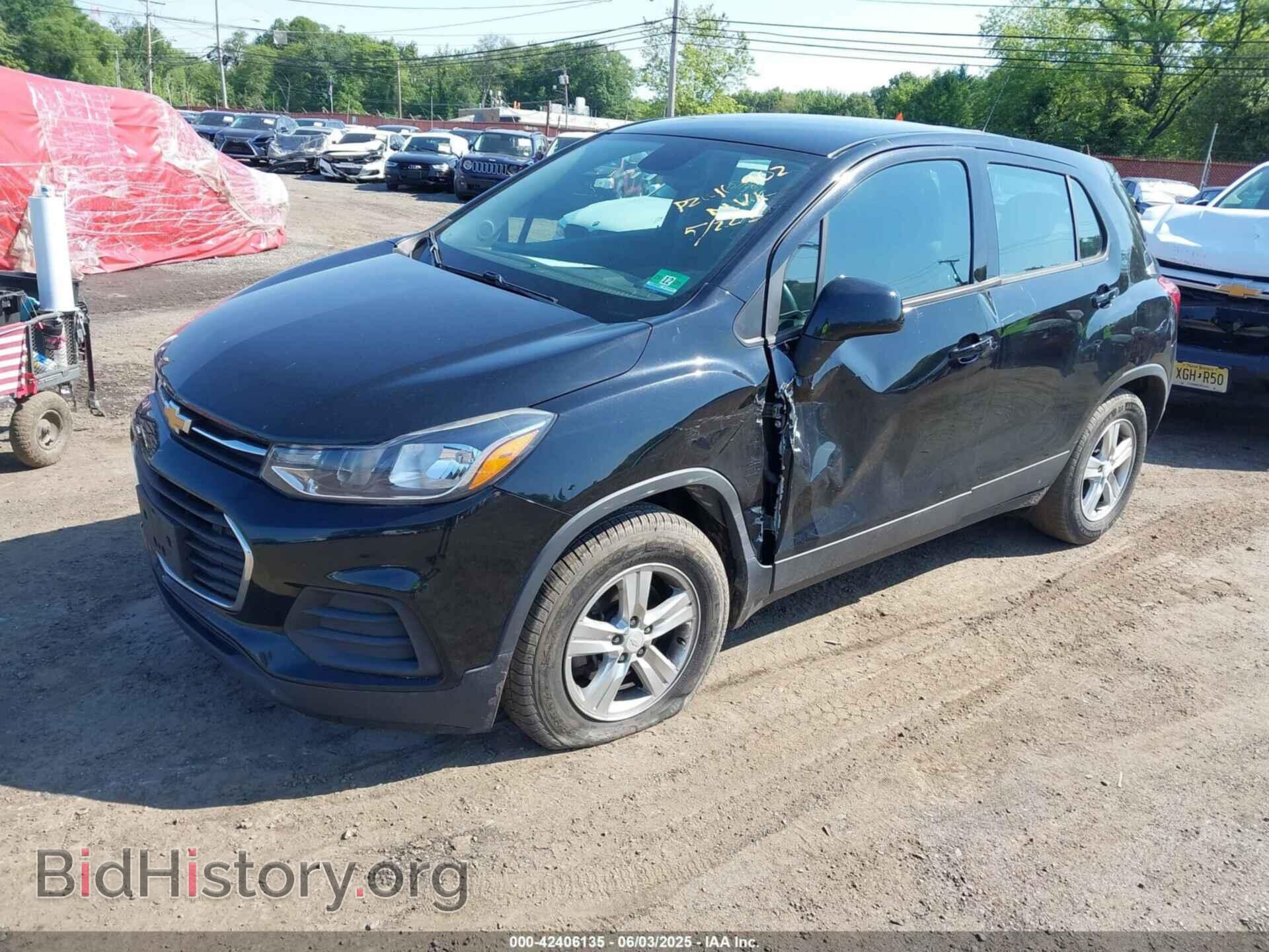 2019 CHEVROLET TRAX - VIN: 3GNCJKSB3KL230357 - Фото 2