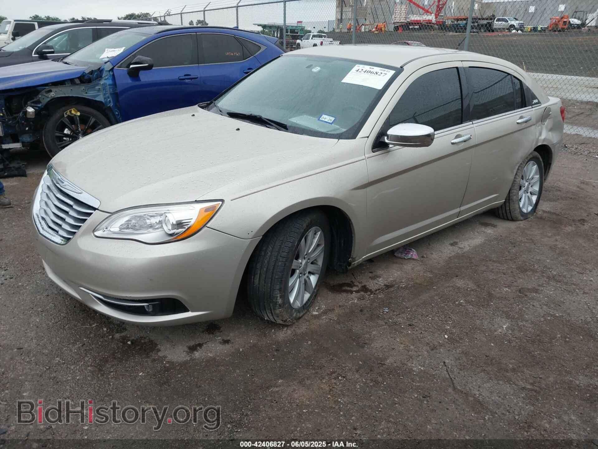 2013 CHRYSLER 200 - VIN: 1C3CCBCG2DN575271 - Photo 2