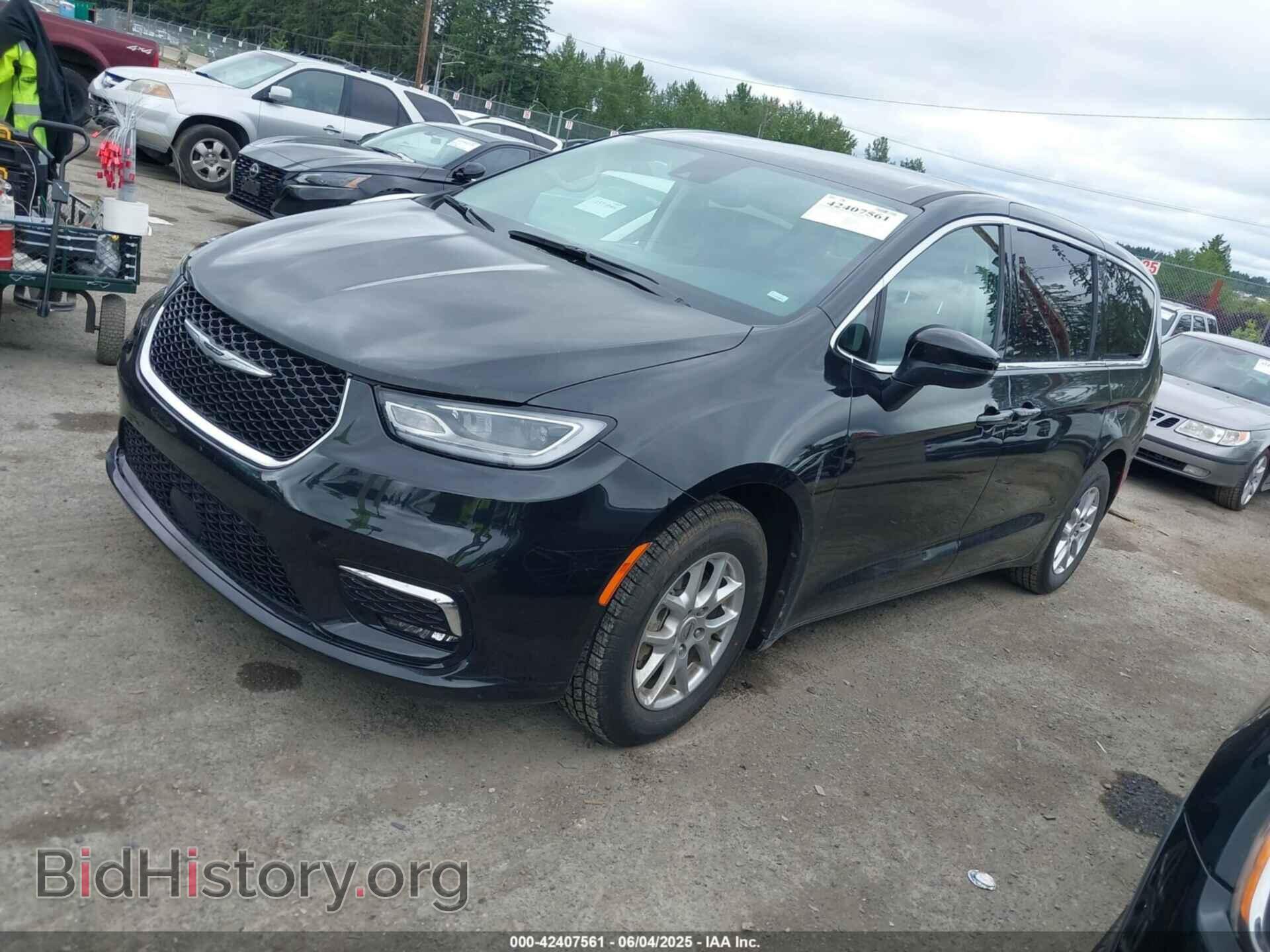 2023 CHRYSLER PACIFICA - VIN: 2C4RC1BG2PR534793 - Photo 2