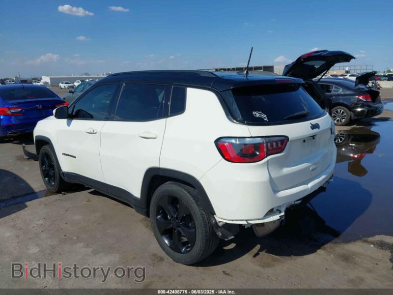 2019 Jeep COMPASS (VIN 3C4NJCBB3KT637375) — фото 3 из 17