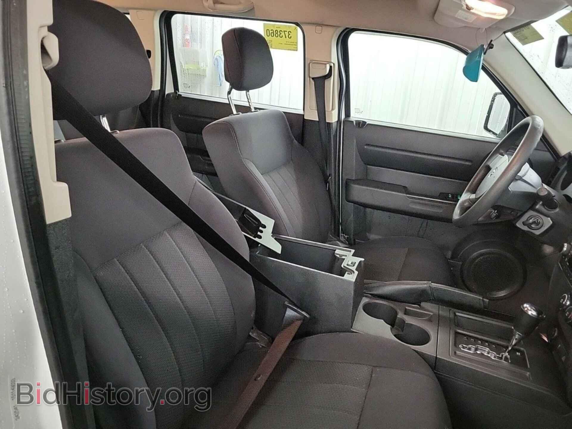 2011 DODGE NITRO - VIN: 1D4PT2GK2BW589063 - Photo 2