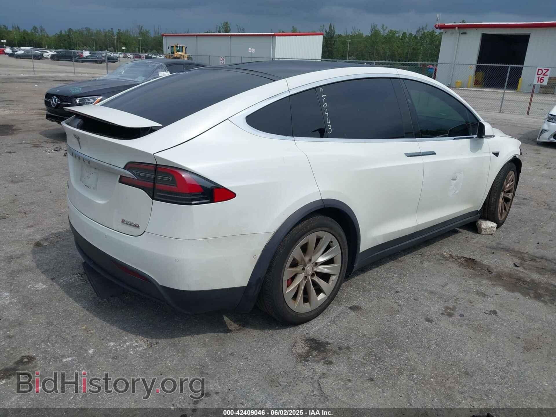 2017 TESLA MODEL X - VIN: 5YJXCBE2XHF043785 - Фото 4