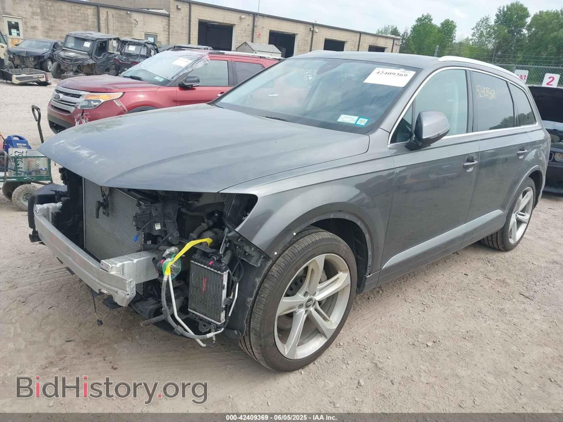 2019 AUDI Q7 - VIN: WA1VAAF78KD025828 - Фото 2