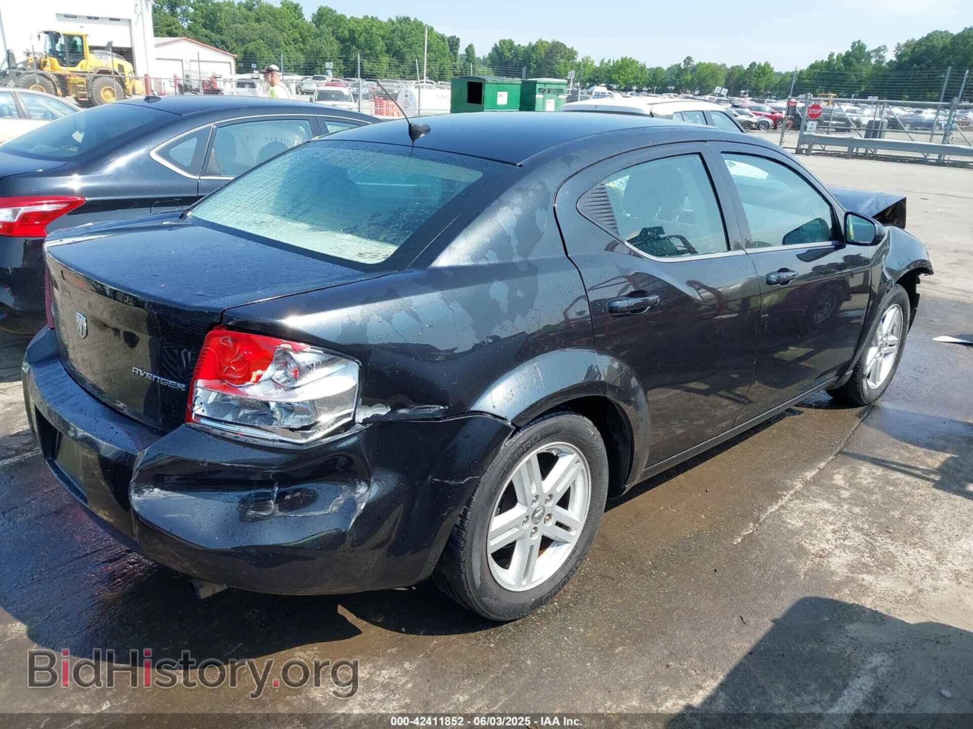 2010 DODGE AVENGER - VIN: 1B3CC1FBXAN201557 - Photo 4