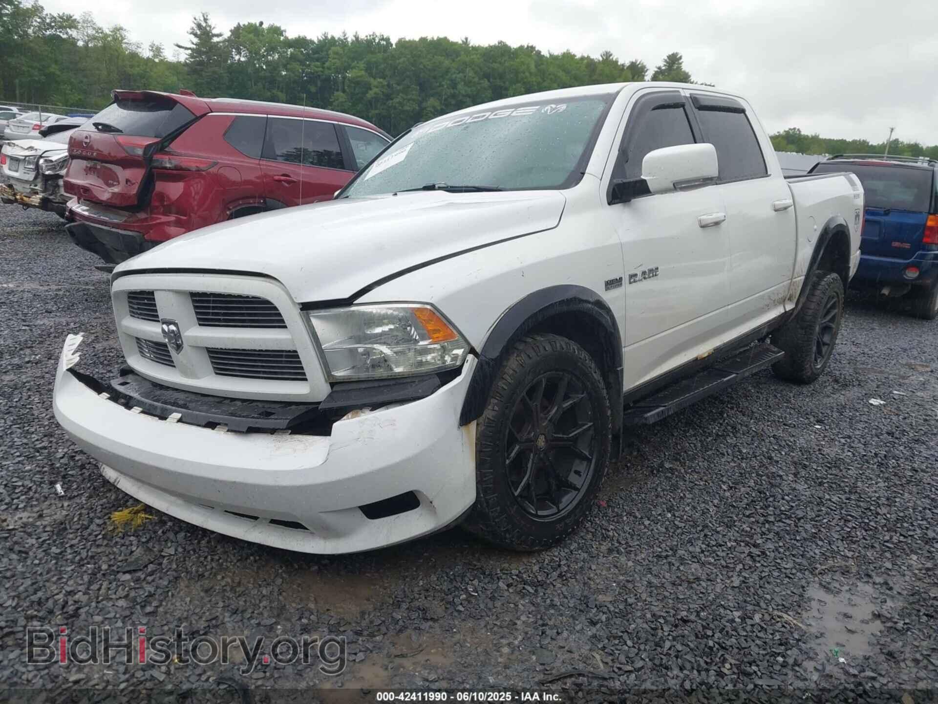 2010 DODGE RAM 1500 - VIN: 1D7RV1CT2AS222460 - Фото 2