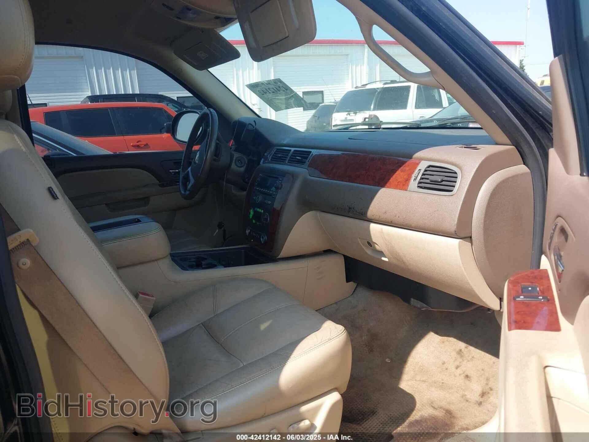 2011 CHEVROLET TAHOE - VIN: 1GNSCBE00BR111237 - Фото 5