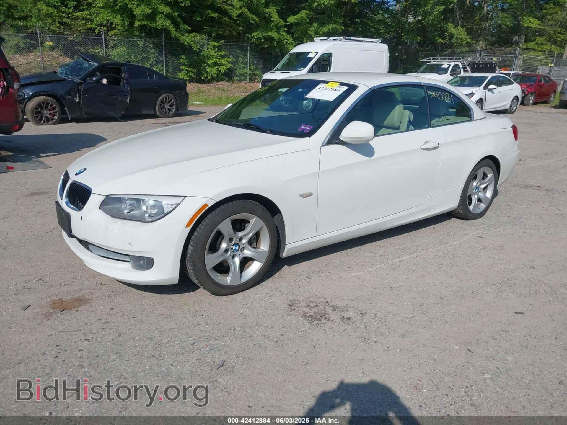 2011 BMW 335I - VIN: WBADX7C52BE743713 - Фото 2