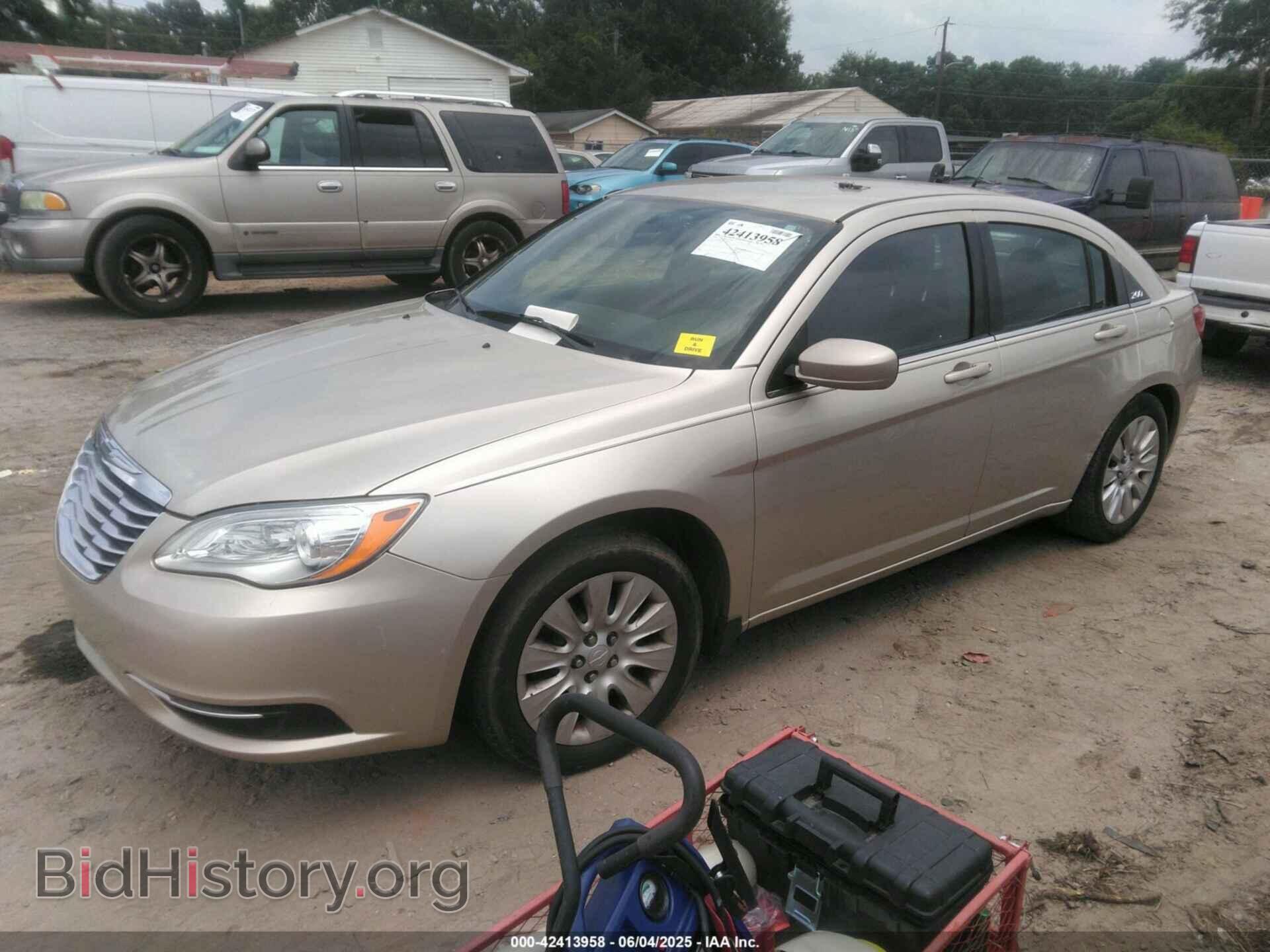 2014 CHRYSLER 200 - VIN: 1C3CCBAB5EN206428 - Фото 2