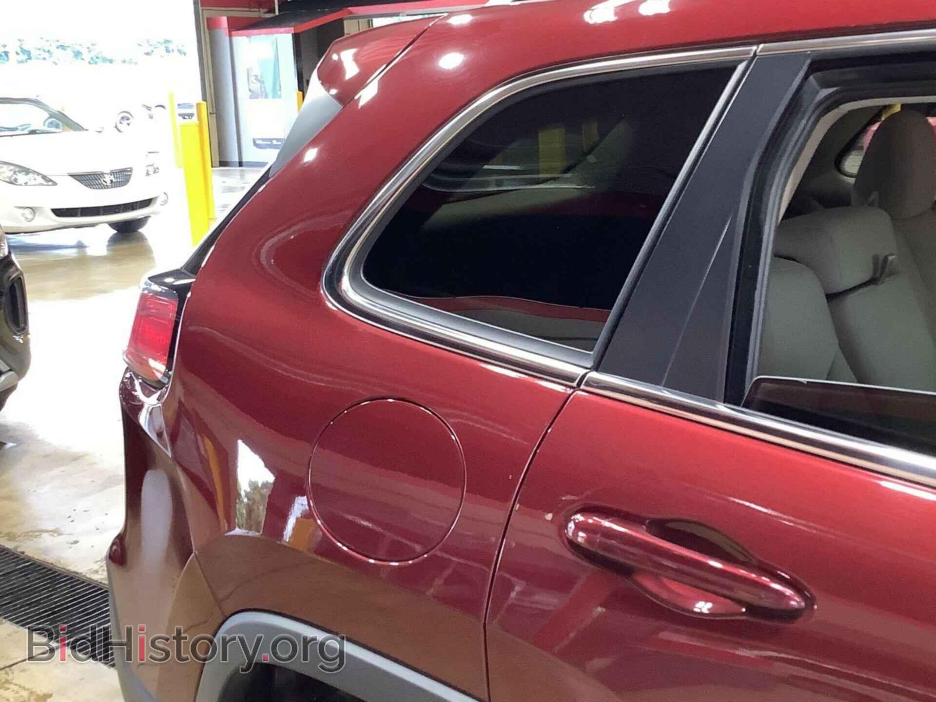 2019 JEEP CHEROKEE - VIN: 1C4PJLCB5KD448126 - Фото 7