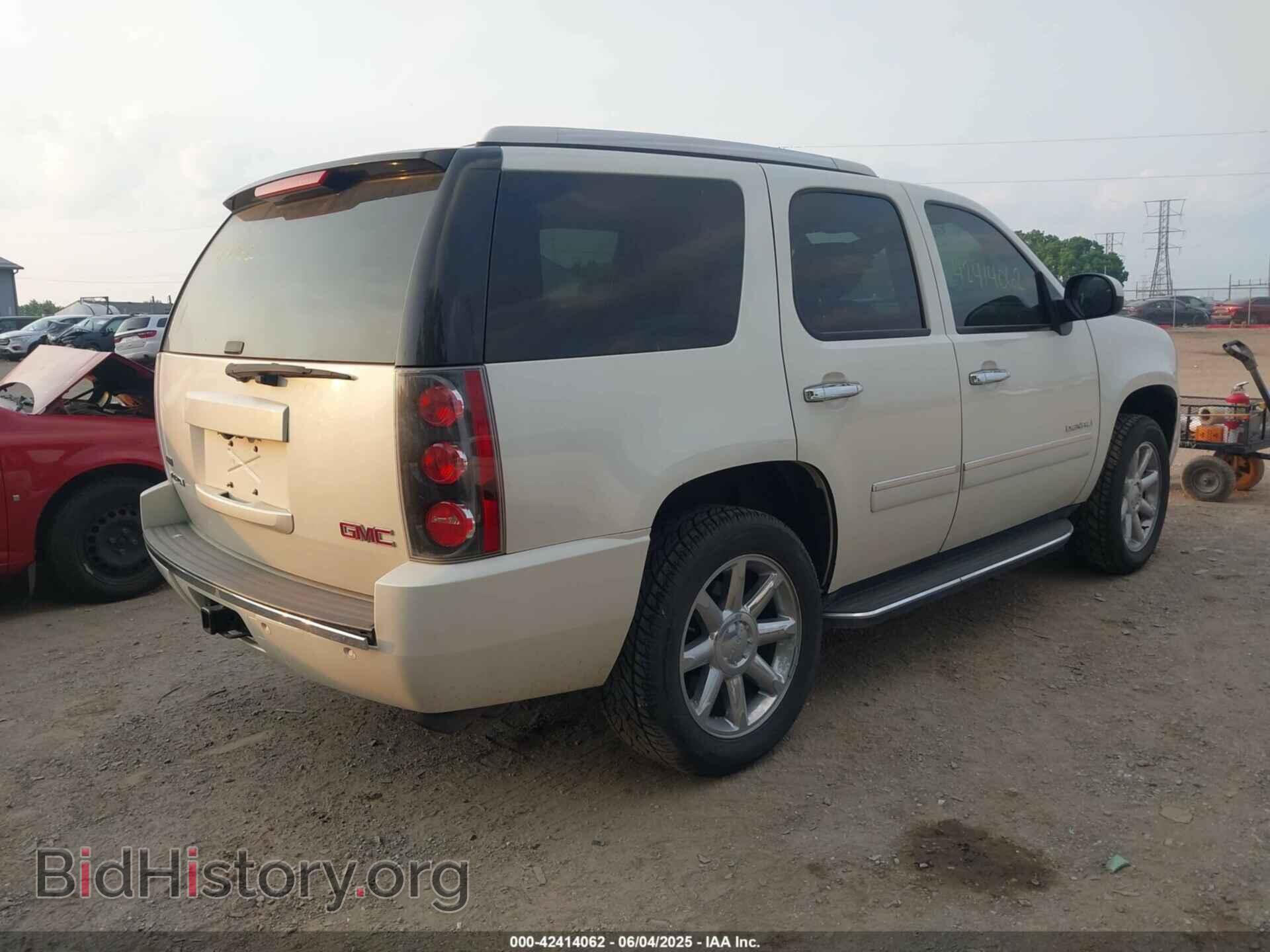 2011 GMC YUKON - VIN: 1GKS2EEF4BR361571 - Фото 4