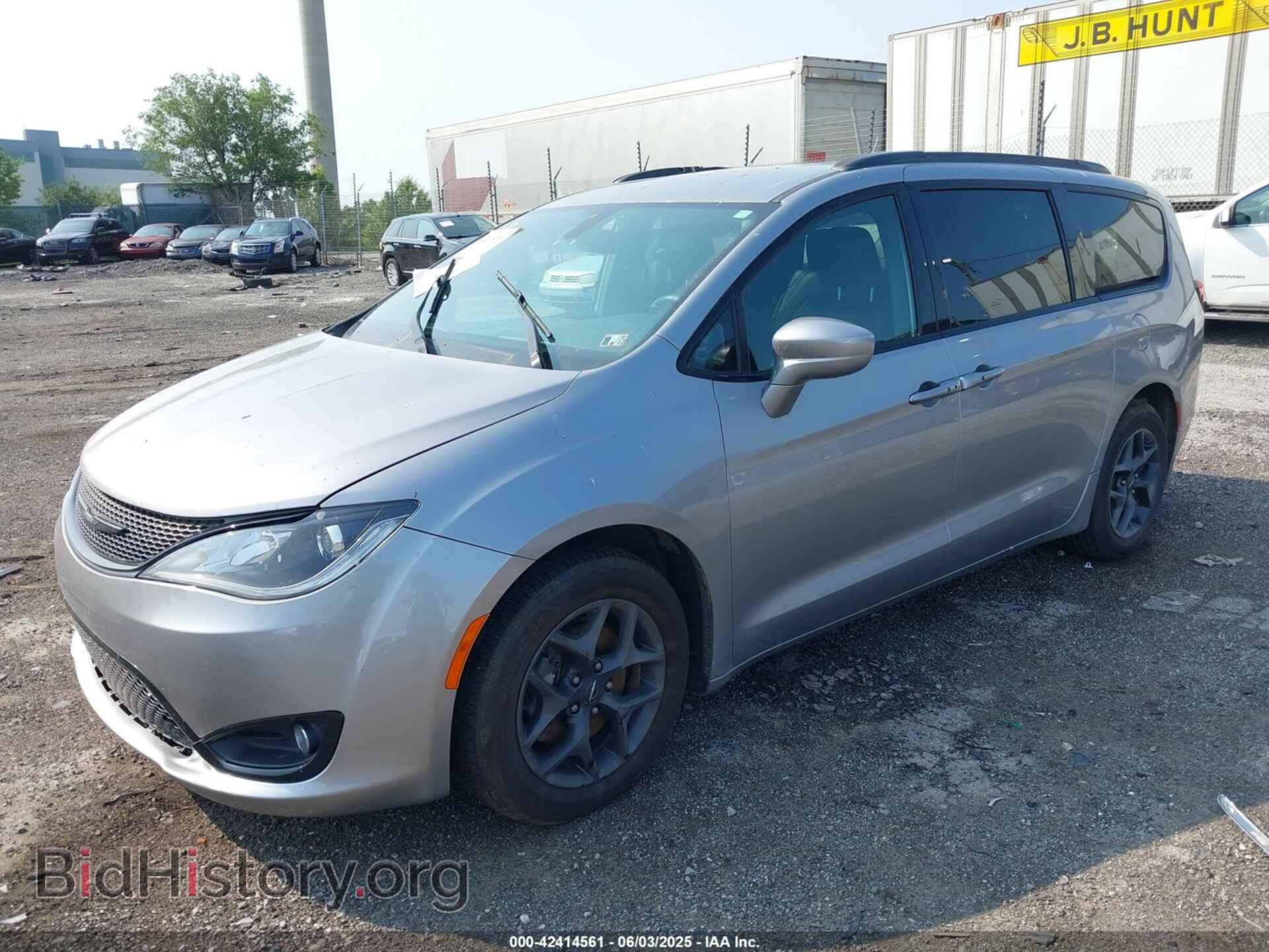 2019 CHRYSLER PACIFICA - VIN: 2C4RC1EG2KR704168 - Фото 2