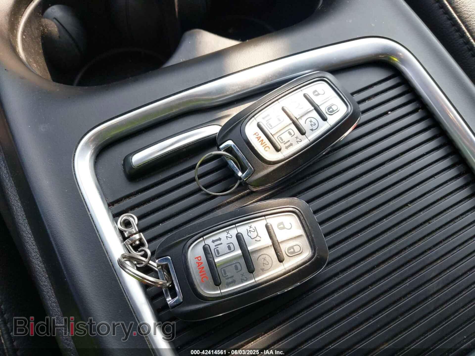 2019 CHRYSLER PACIFICA - VIN: 2C4RC1EG2KR704168 - Фото 11