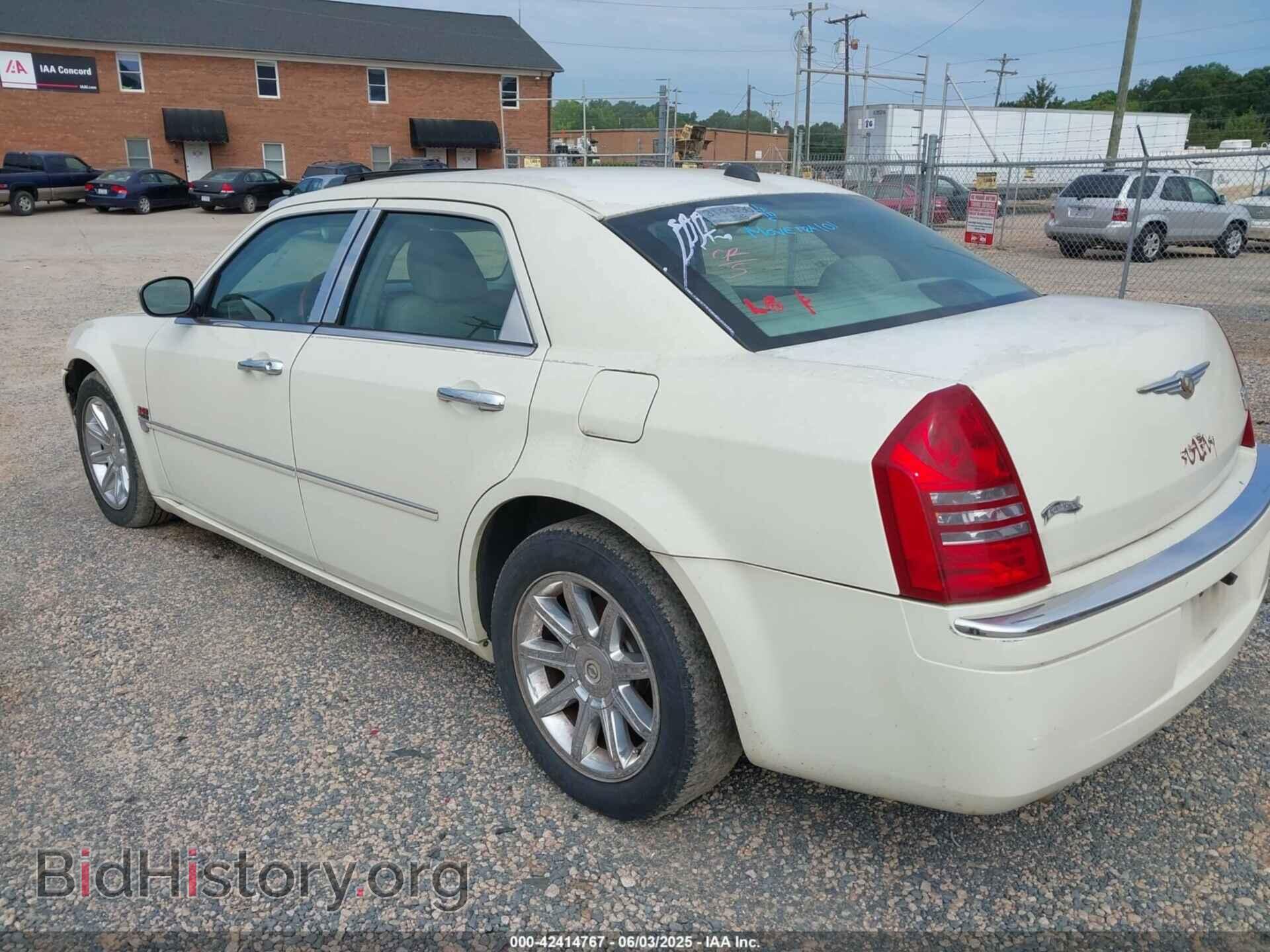 2005 CHRYSLER 300C - VIN: 2C3JA63H65H577256 - Фото 3