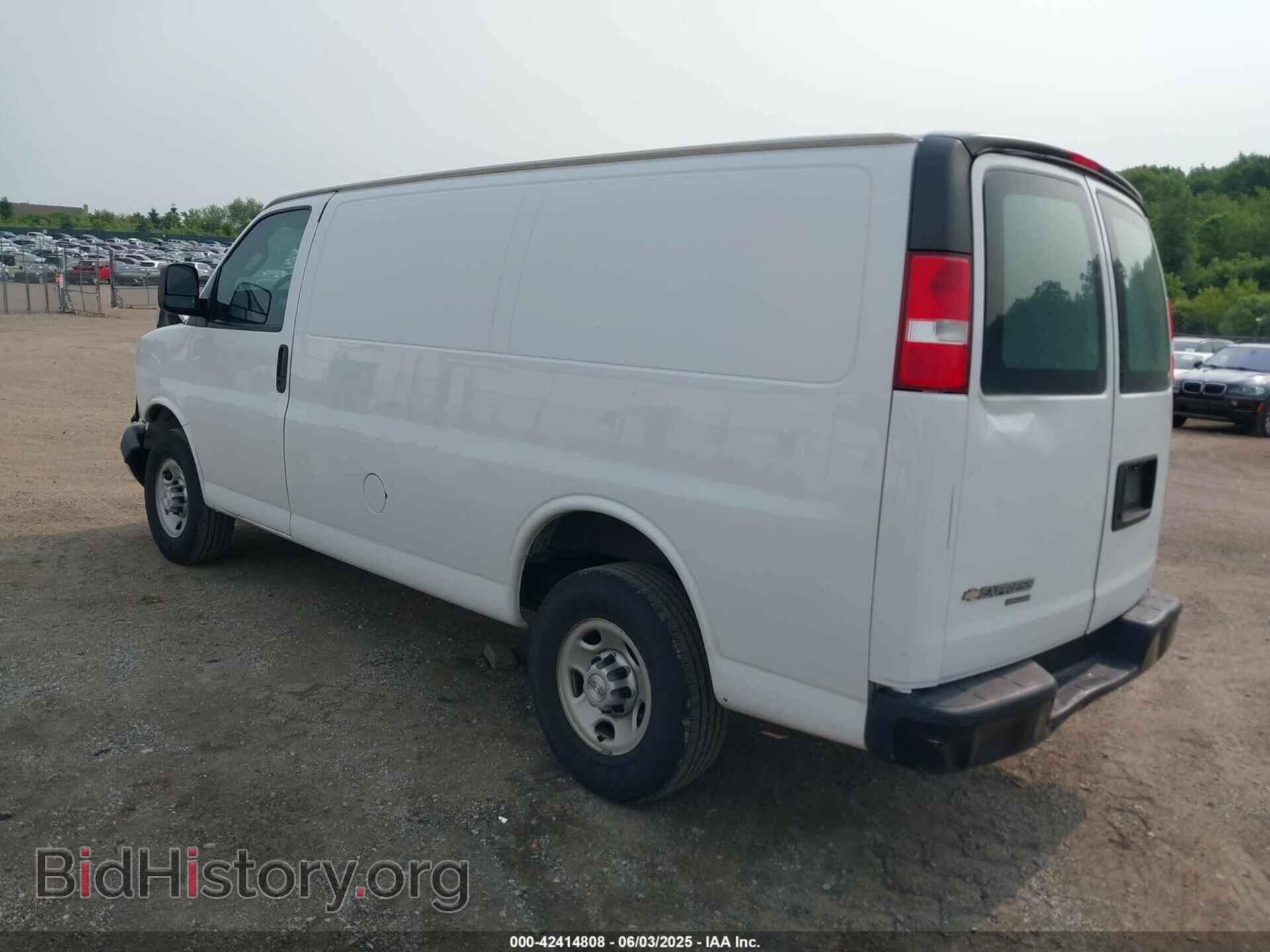 2016 CHEVROLET EXPRESS 2500 - VIN: 1GCWGAFF6G1128884 - Фото 3