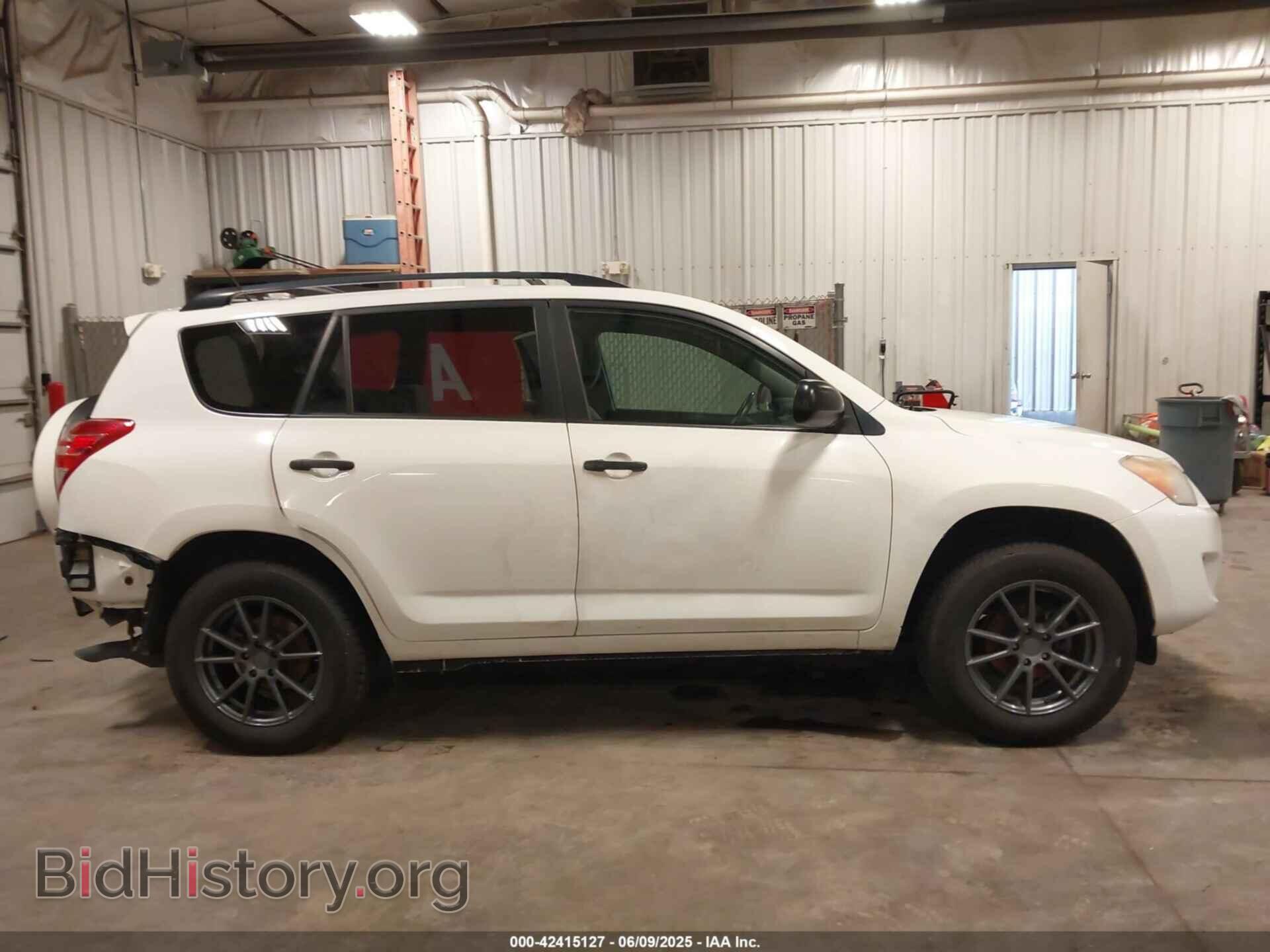 2011 TOYOTA RAV4 - VIN: 2T3BF4DV5BW085663 - Фото 14