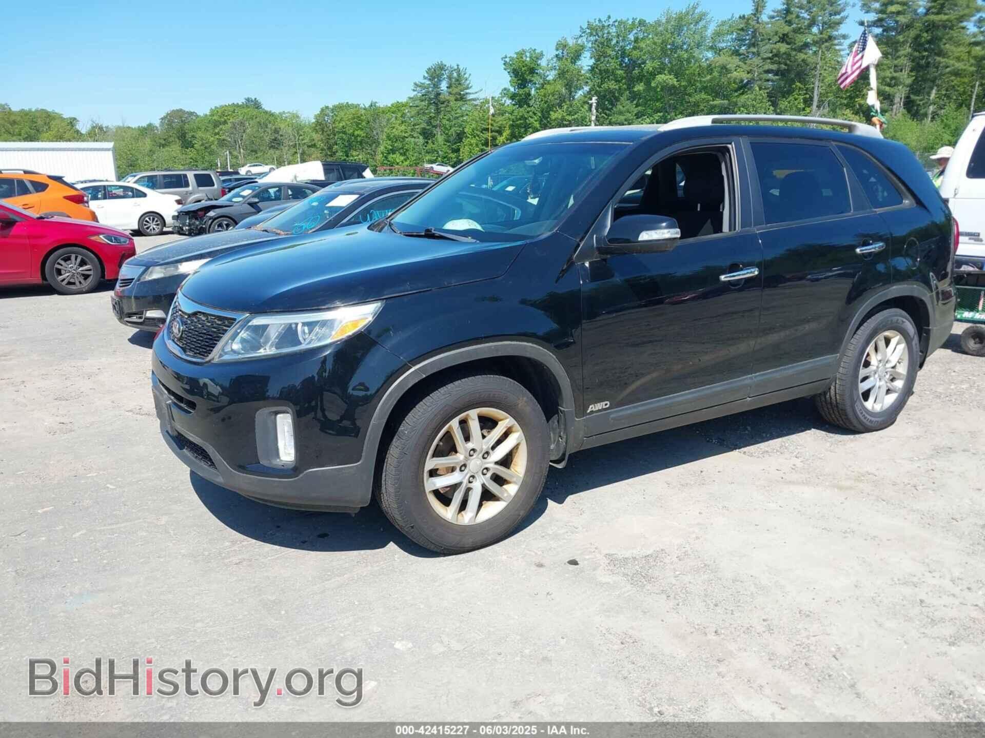 2015 KIA SORENTO - VIN: 5XYKTCA63FG611714 - Фото 2