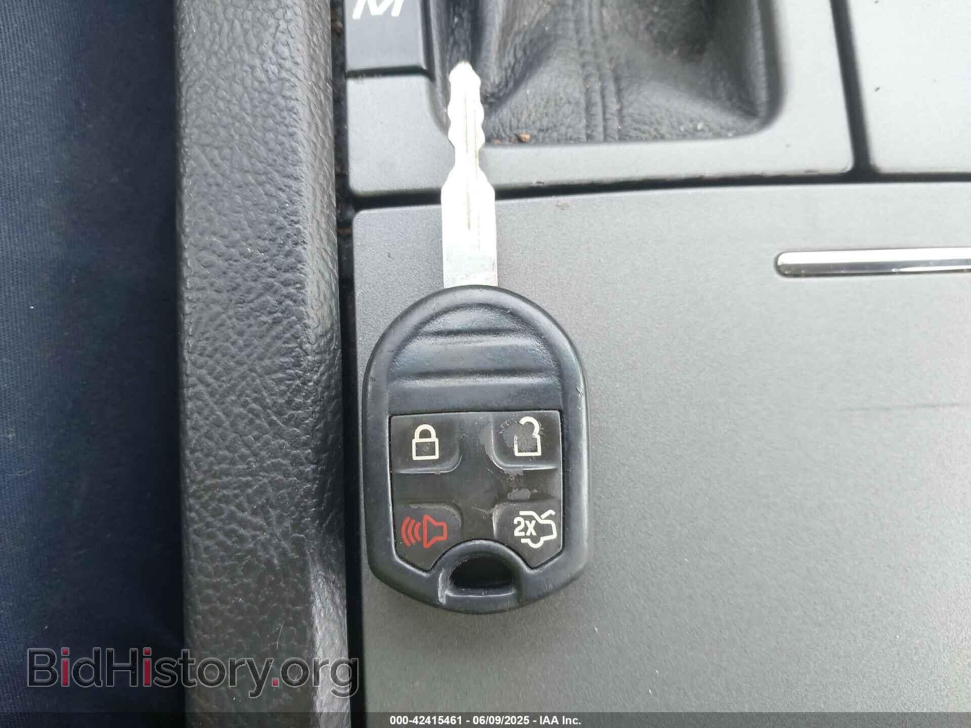 2011 FORD TAURUS - VIN: 1FAHP2HW8BG176832 - Фото 11