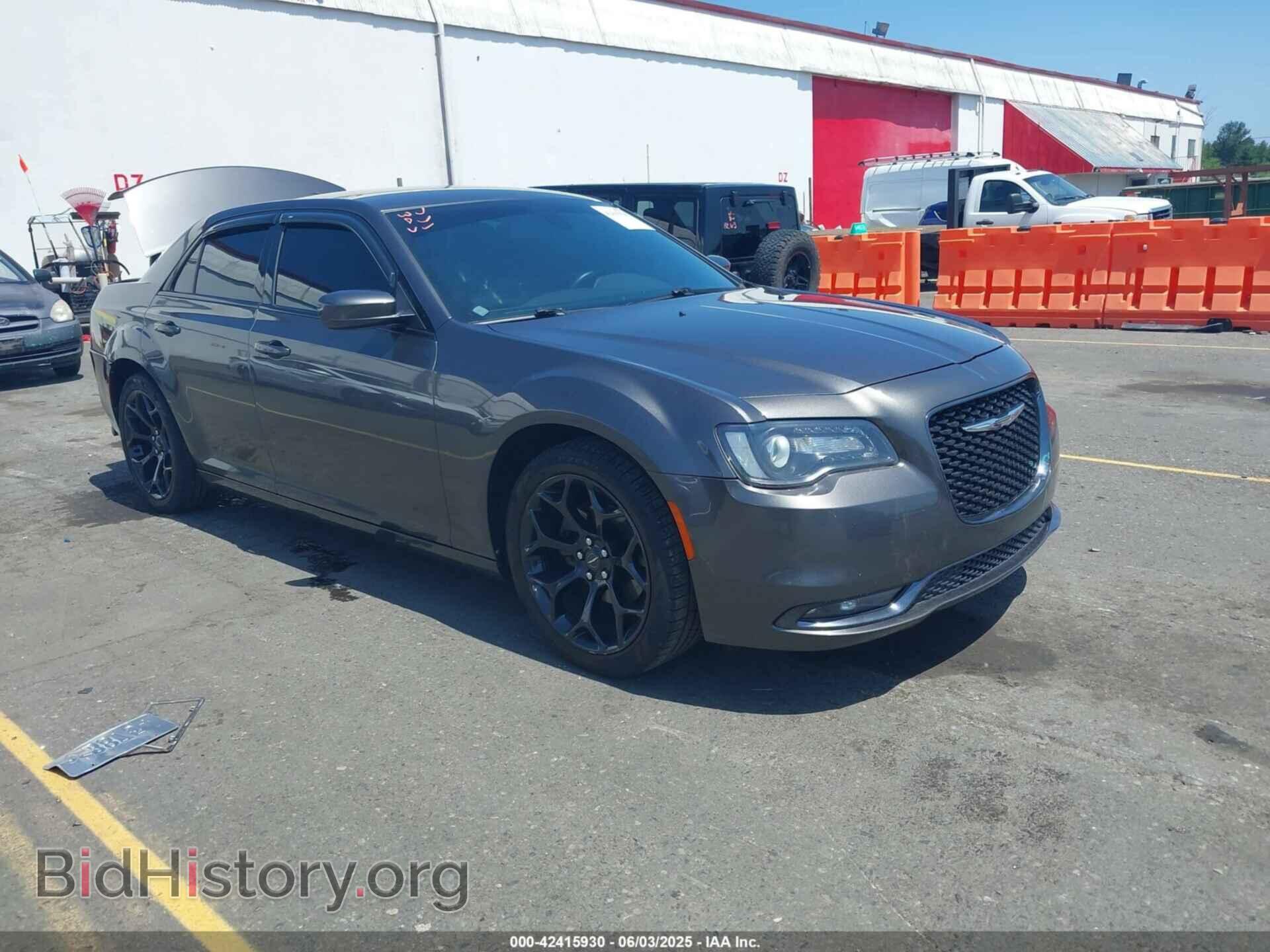 Фотография 2C3CCABG4KH656015 - CHRYSLER 300 2019