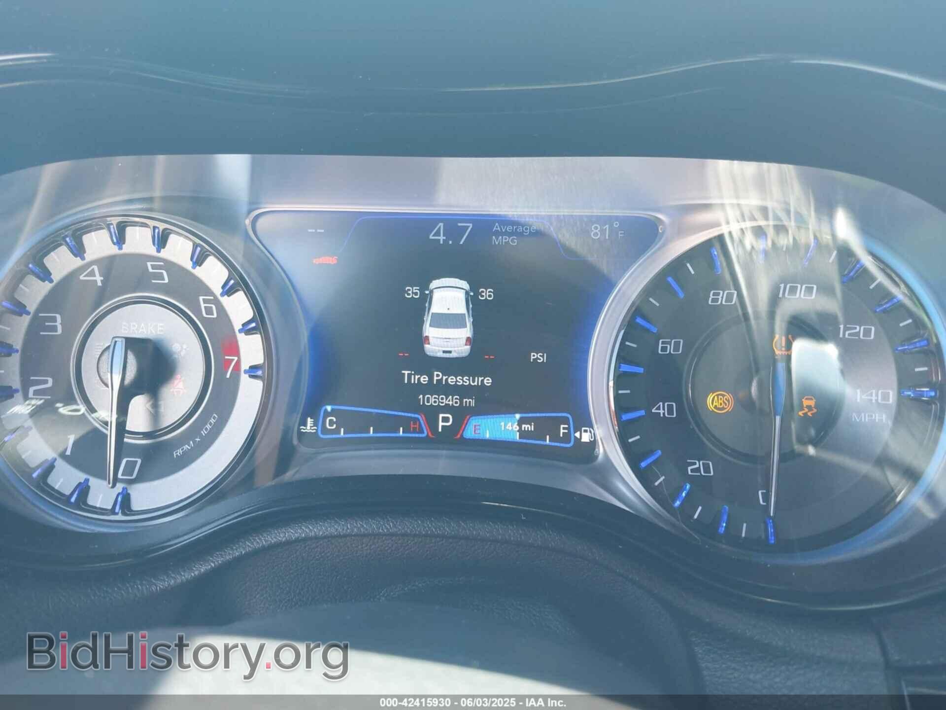 2019 CHRYSLER 300 - VIN: 2C3CCABG4KH656015 - Фото 7