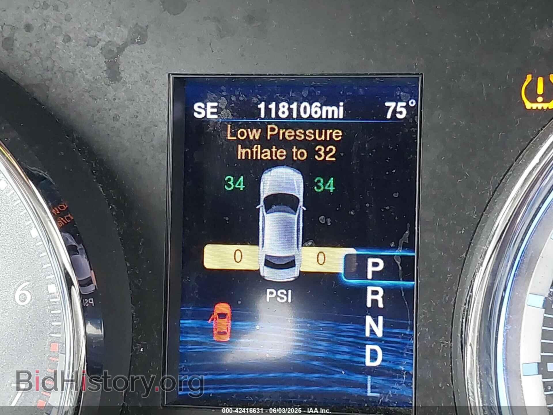 2014 CHRYSLER 300 - VIN: 2C3CCAAG7EH322857 - Фото 16