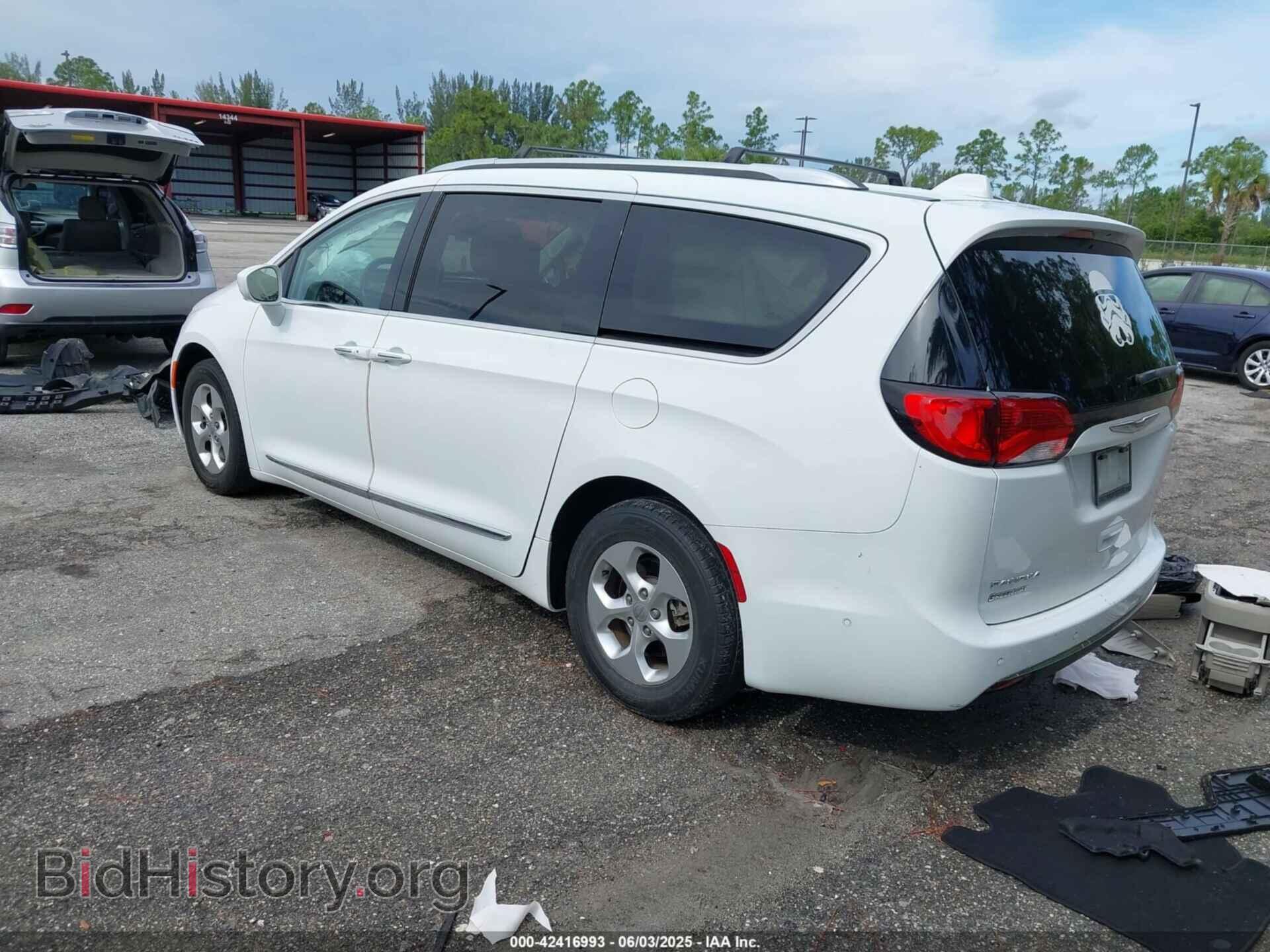 2017 CHRYSLER PACIFICA - VIN: 2C4RC1EG4HR652969 - Photo 3