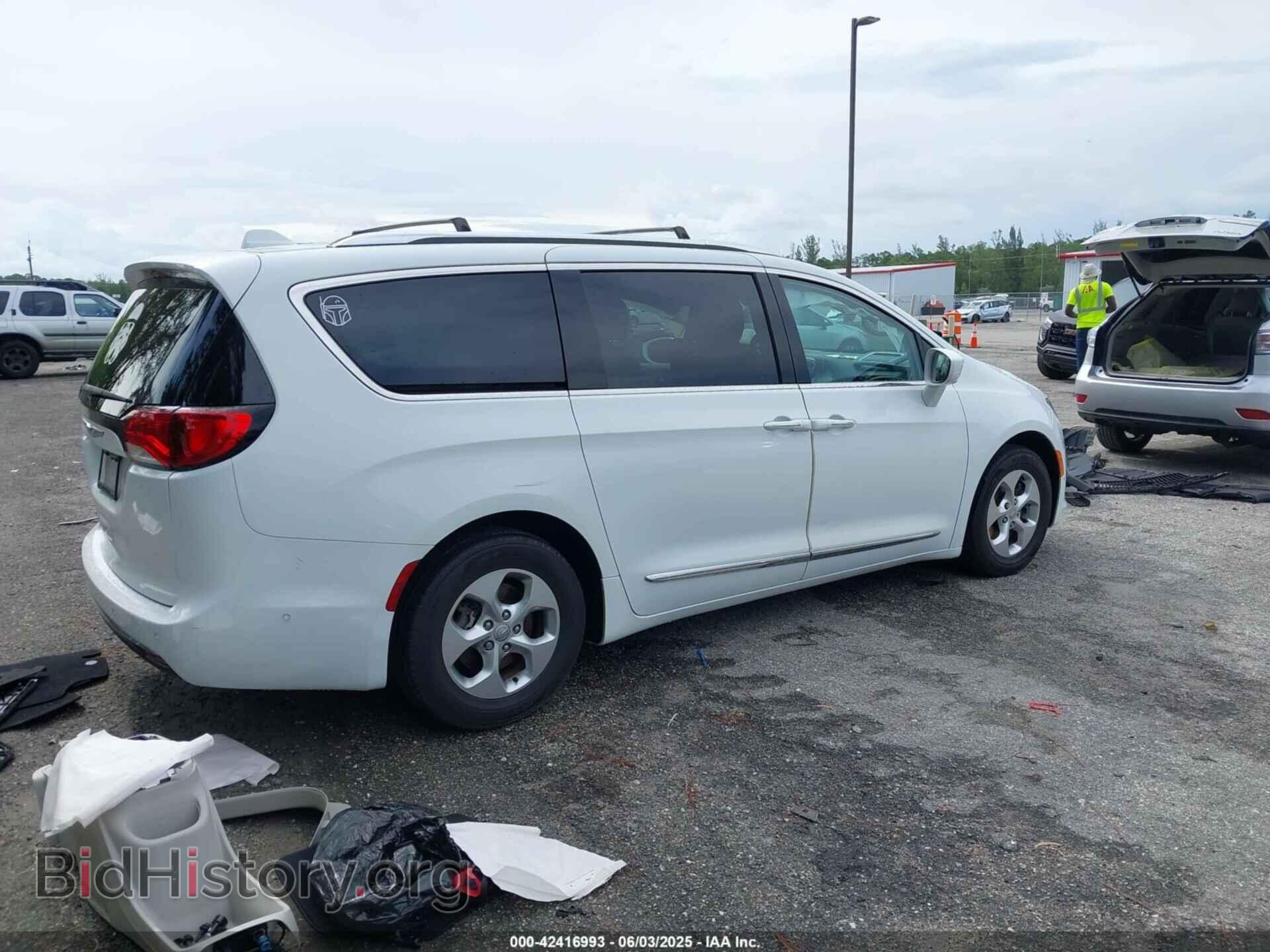2017 CHRYSLER PACIFICA - VIN: 2C4RC1EG4HR652969 - Photo 4
