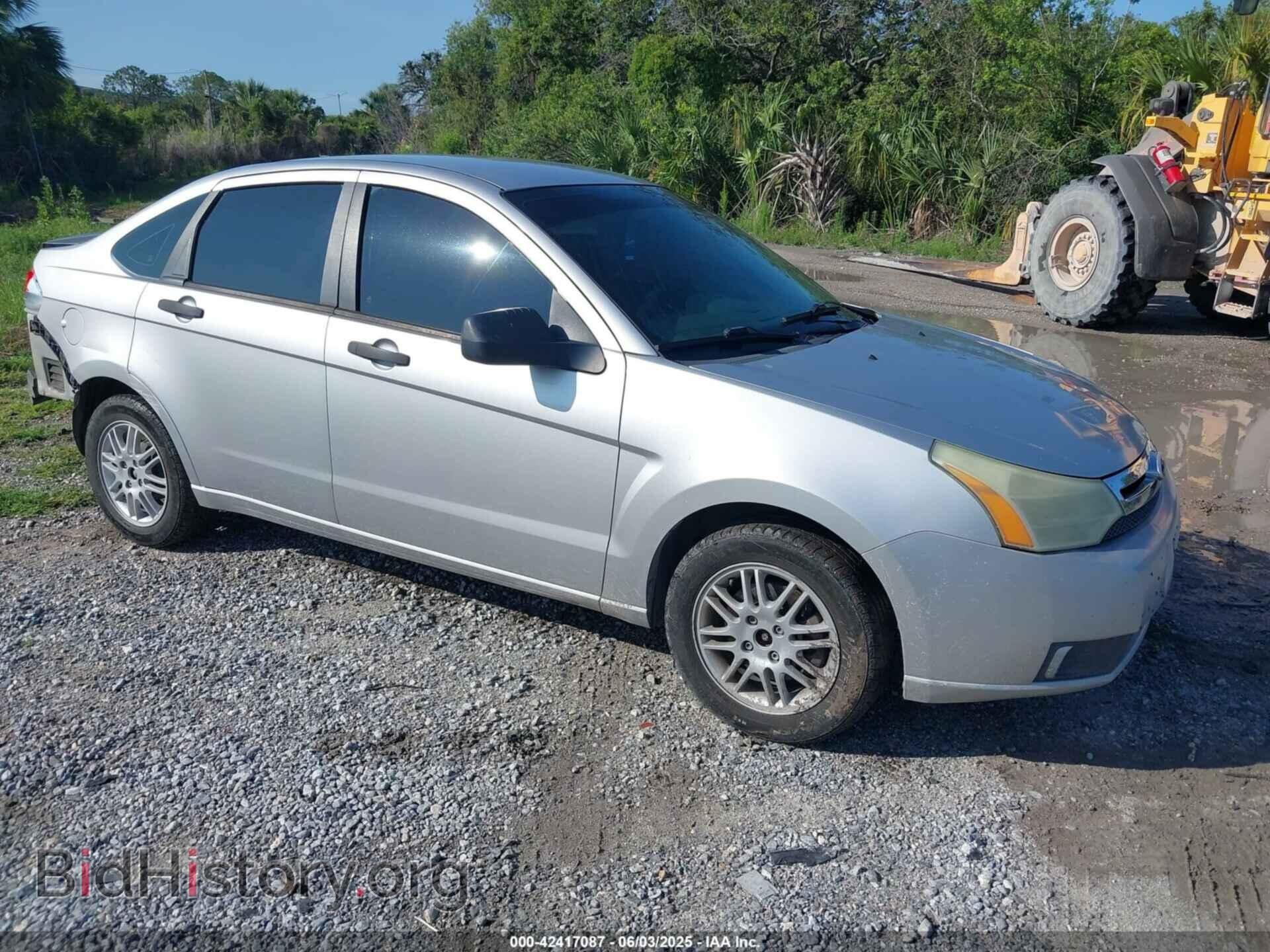 Photo 1FAHP3FN1BW142754 - FORD FOCUS 2011